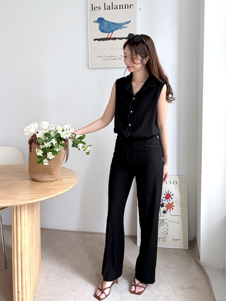 Topstitched Sleeveless Blouse (Black)