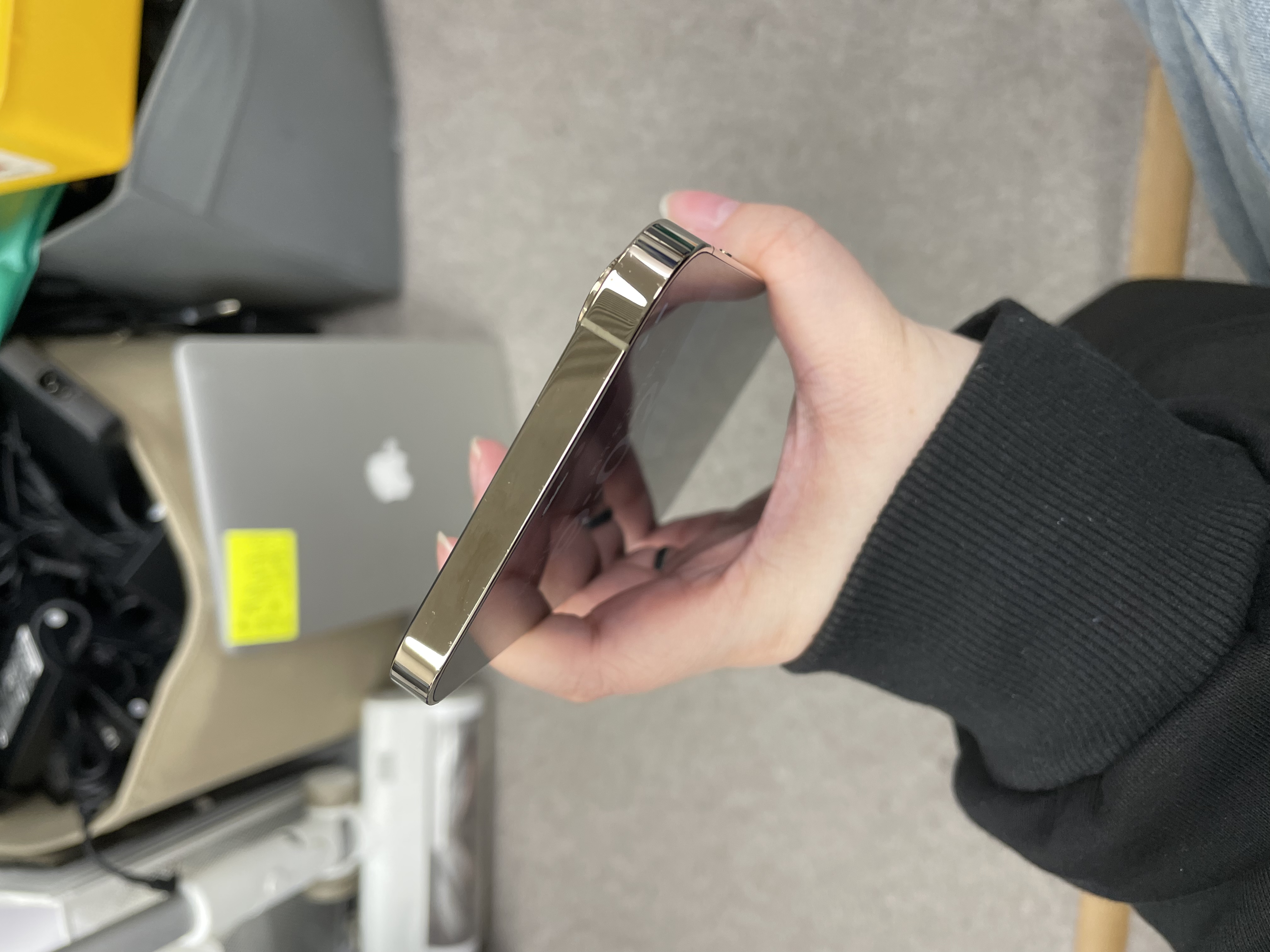 *5987 12 Promax 靚機 256GB 電78 金色 gold