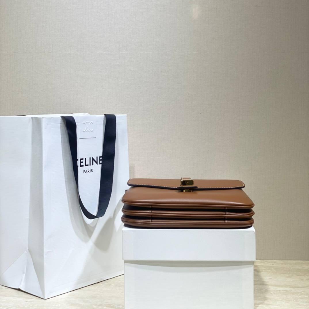 🔥大货实拍图 𝗖𝗘𝗟𝗜𝗡𝗘♥𝗧𝗔𝗕𝗢𝗨 型号：22*16*7cm 尺寸：196583