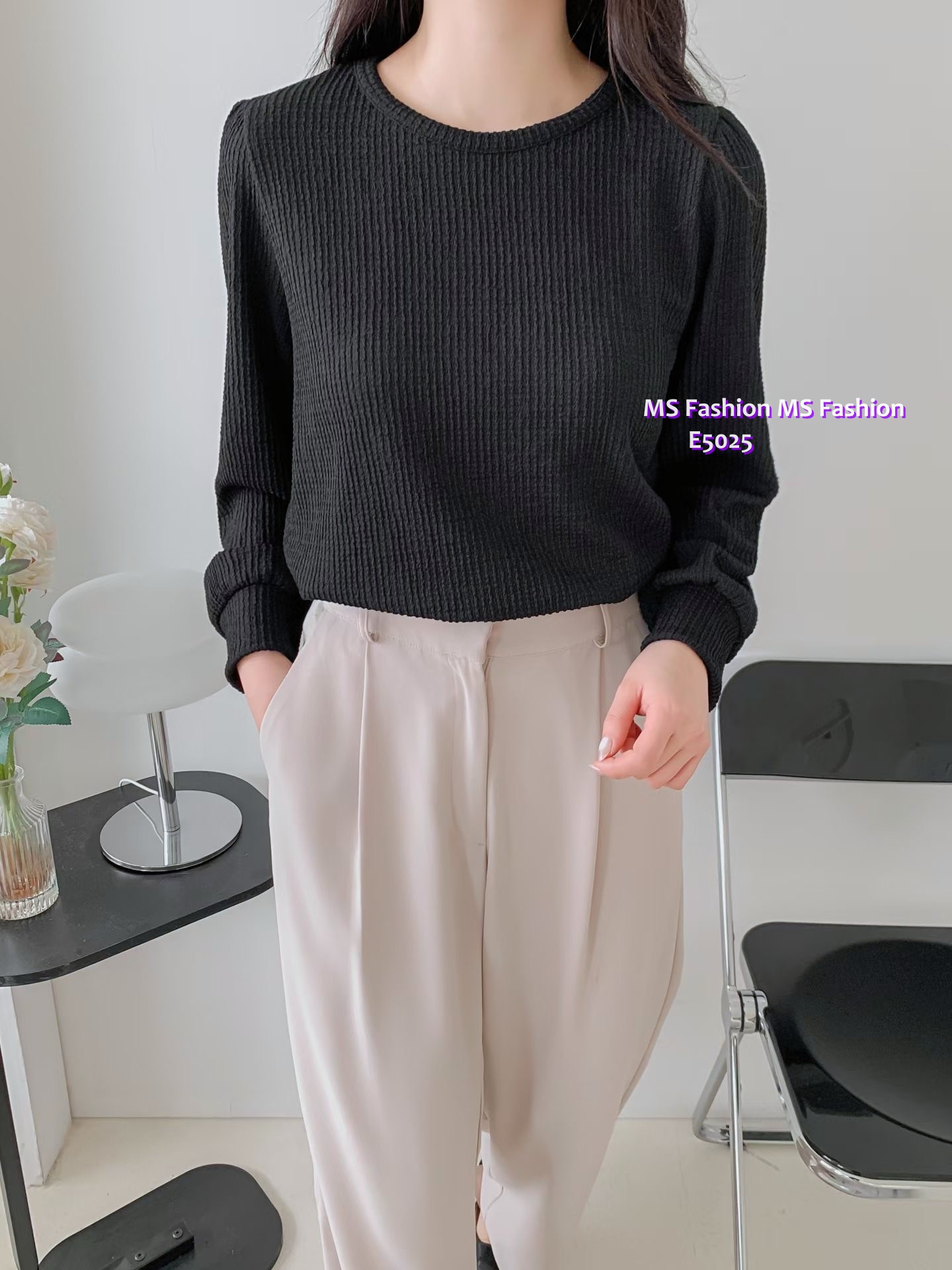 E5025 淨色暗紋top