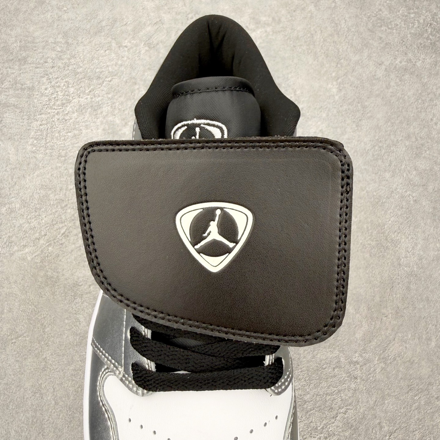 Nike Air Jordan 1 Low IR2278-100