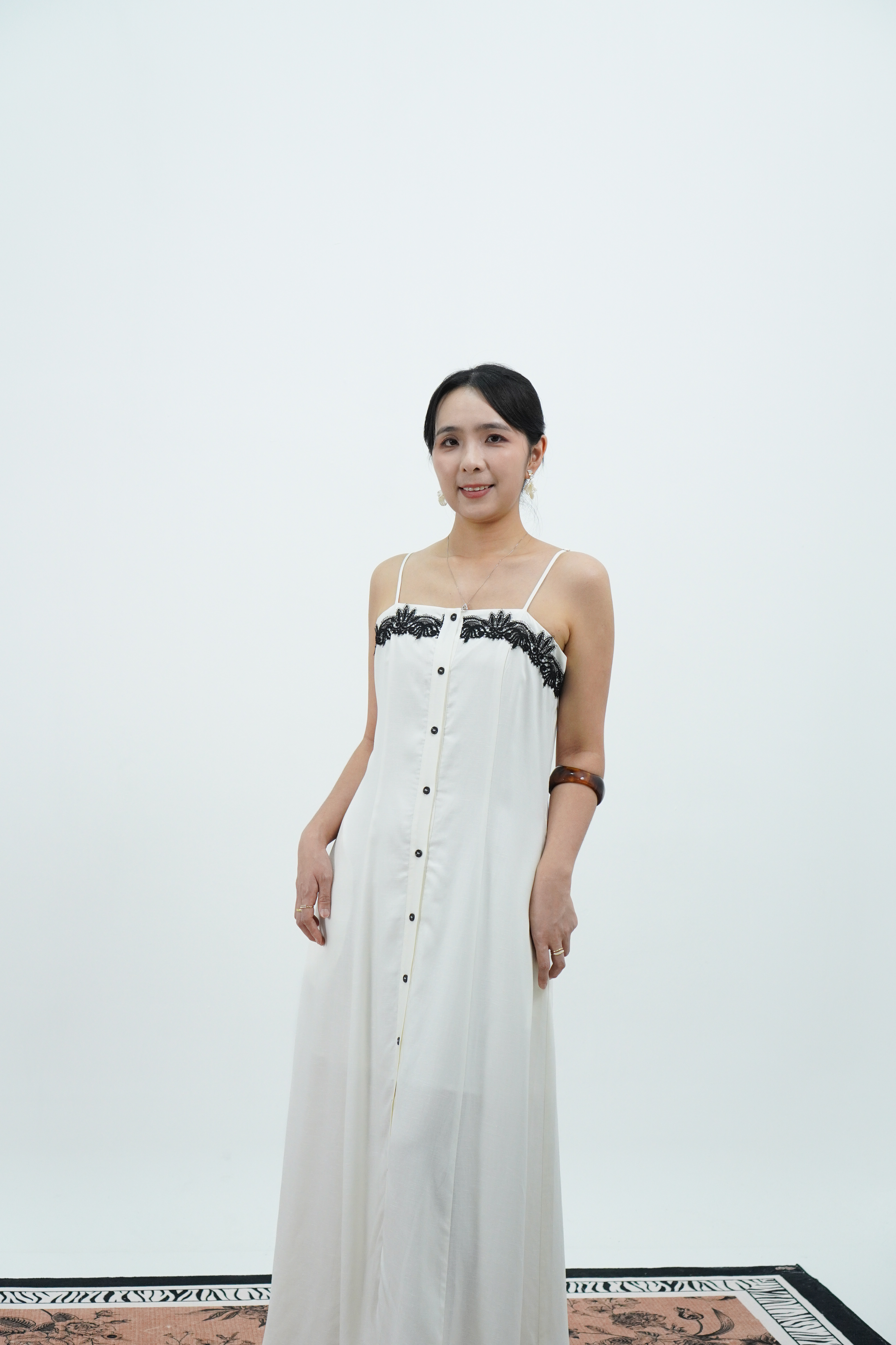 亚麻绣花吊带连衣裙 Linen Strappy Dress