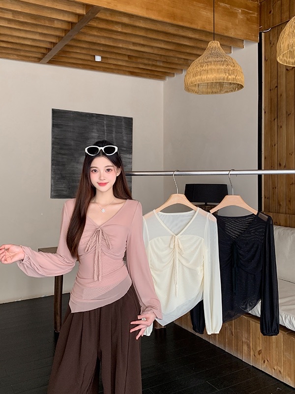 B243(3925) 法式V领系带网格弹力纱灯笼袖斜角下摆4色上衣