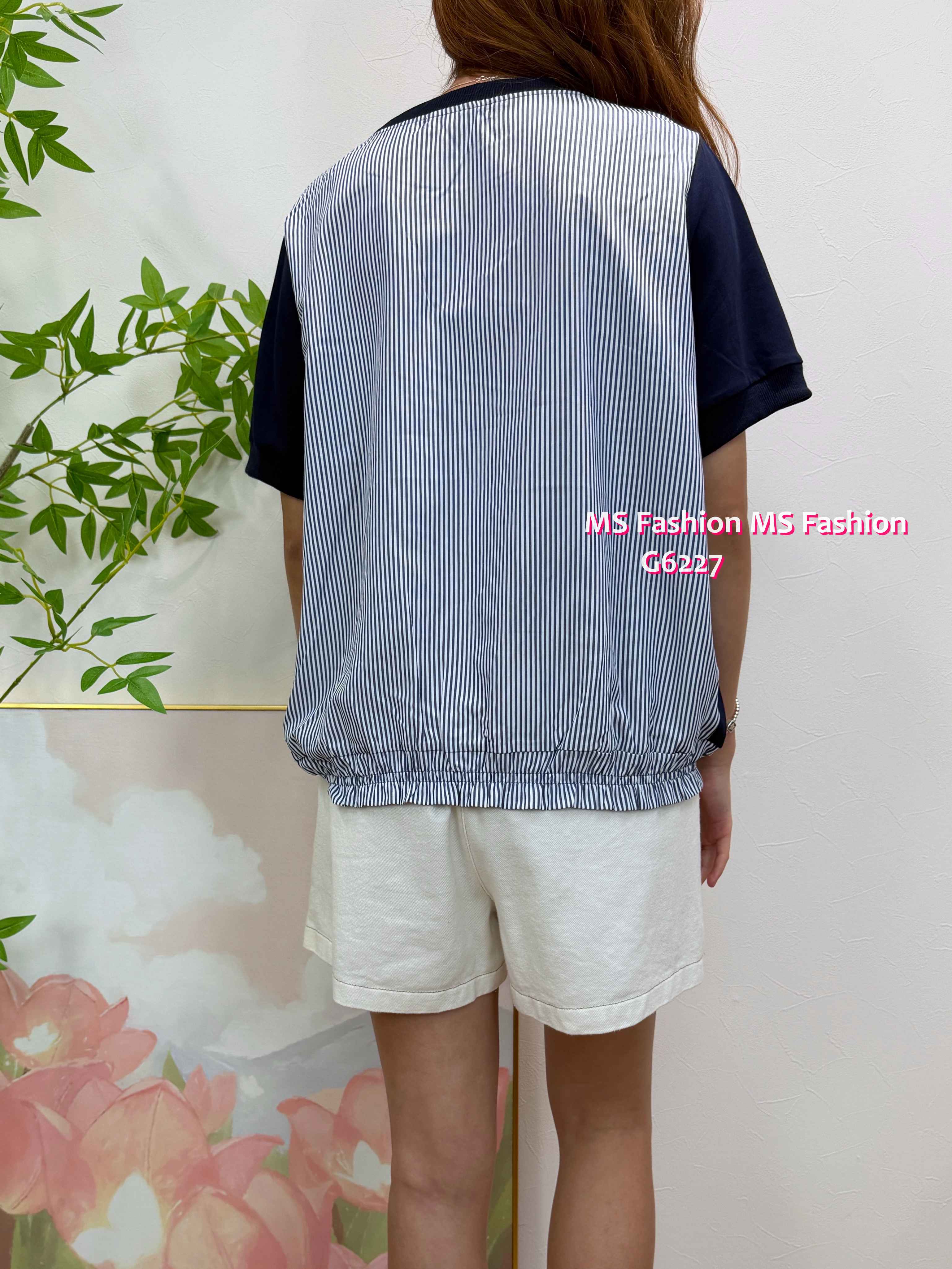 G6227 韓國🇰🇷PARIS字母print top