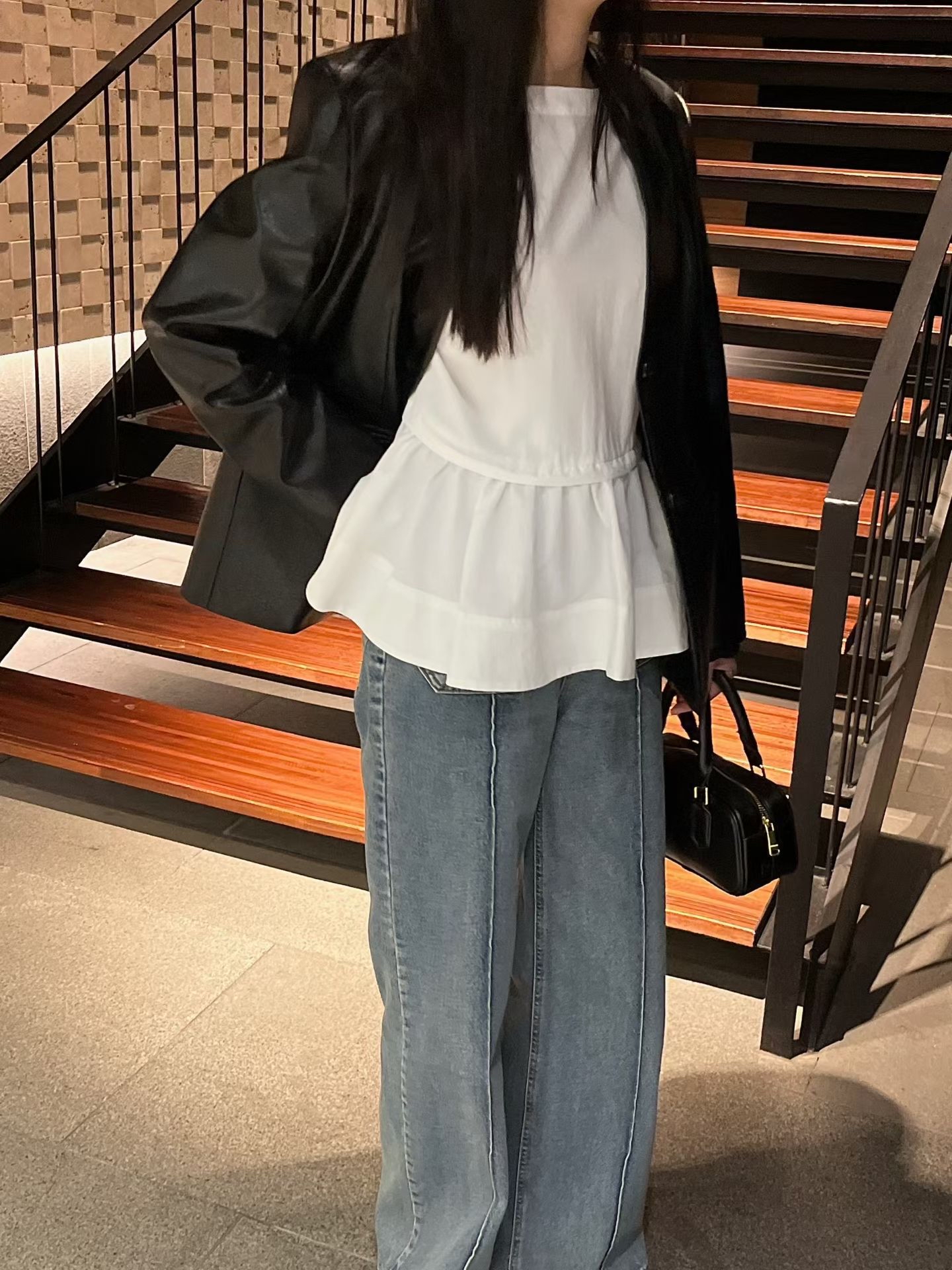 Feminine cuff contrast blouse