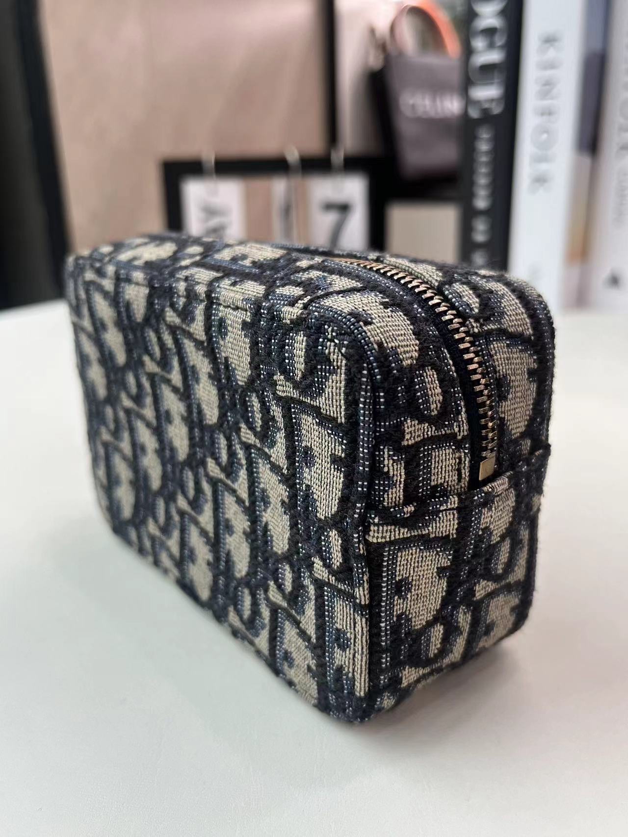 【預訂貨品】Dior 藍色老花相機包 