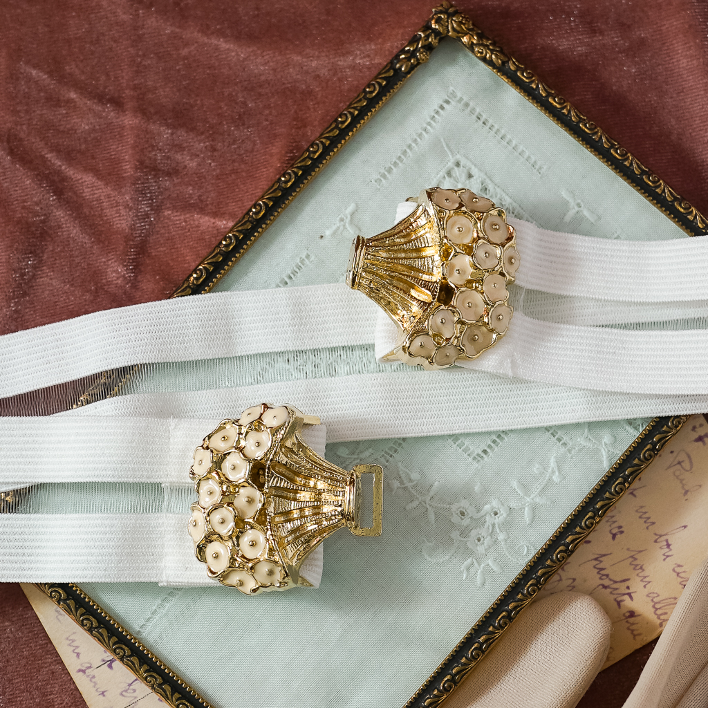 Vintage Japanese Bouquet Belt Buckle with Striped White x Mesh Elastic Band (E013 x K013)