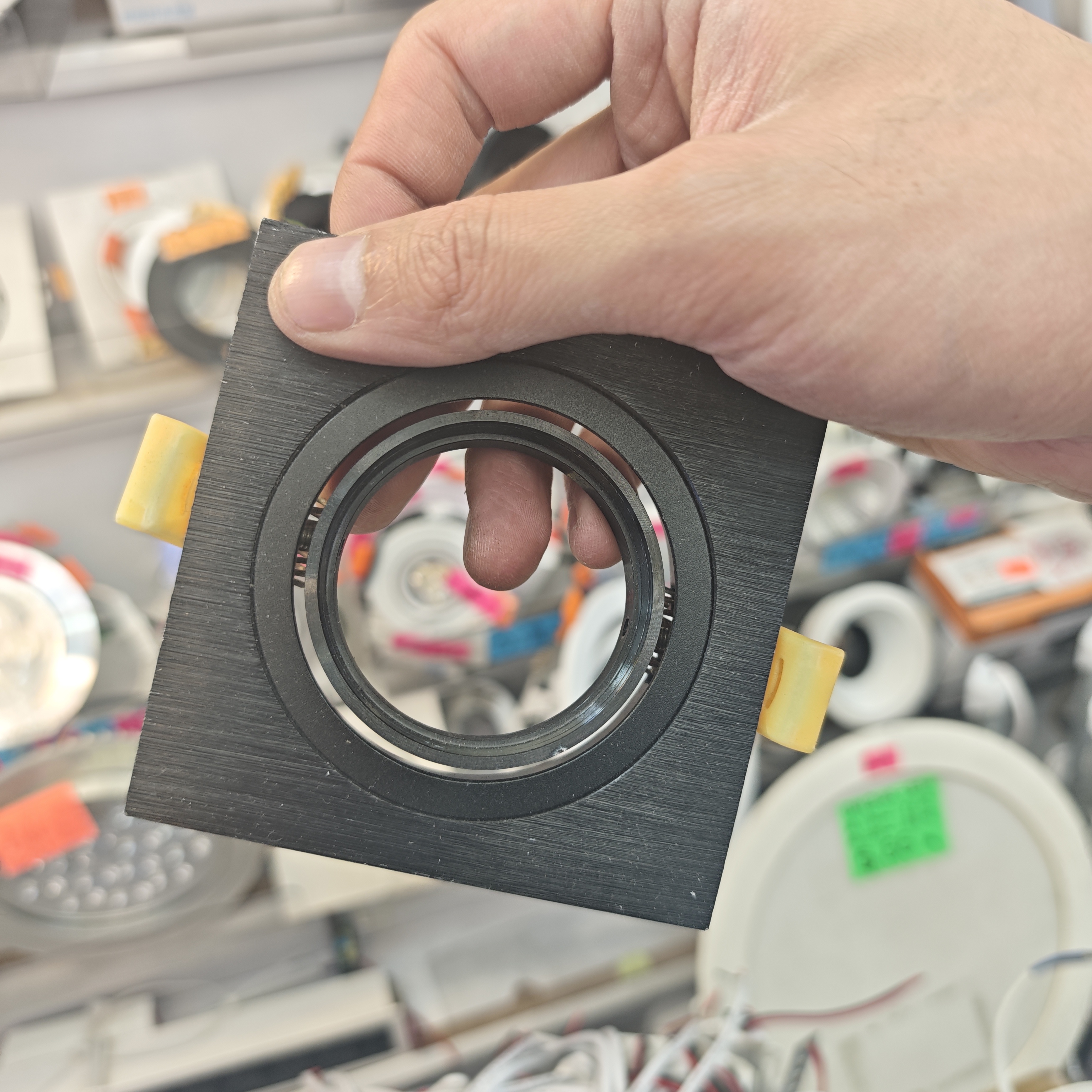 方形 黑色 拉絲金屬紋 可調節角度千秋架  假天花用平板燈燈殼