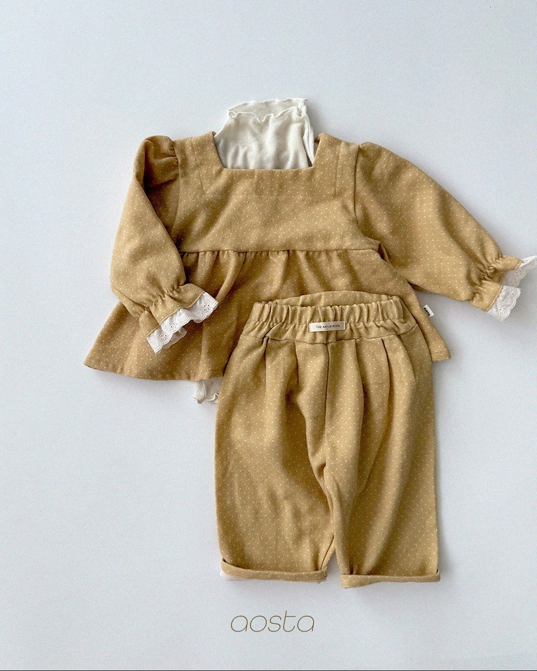 Aosta | [Milk Dot Blouse]