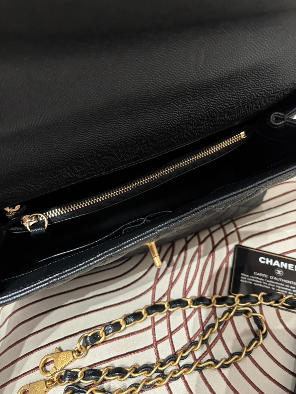 Chanel coco handle medium 黑色荔枝牛皮復古金扣，絕版罕有蛇手柄 100%Authentic, 98%new ✅26card ✅dust bag ✅box 