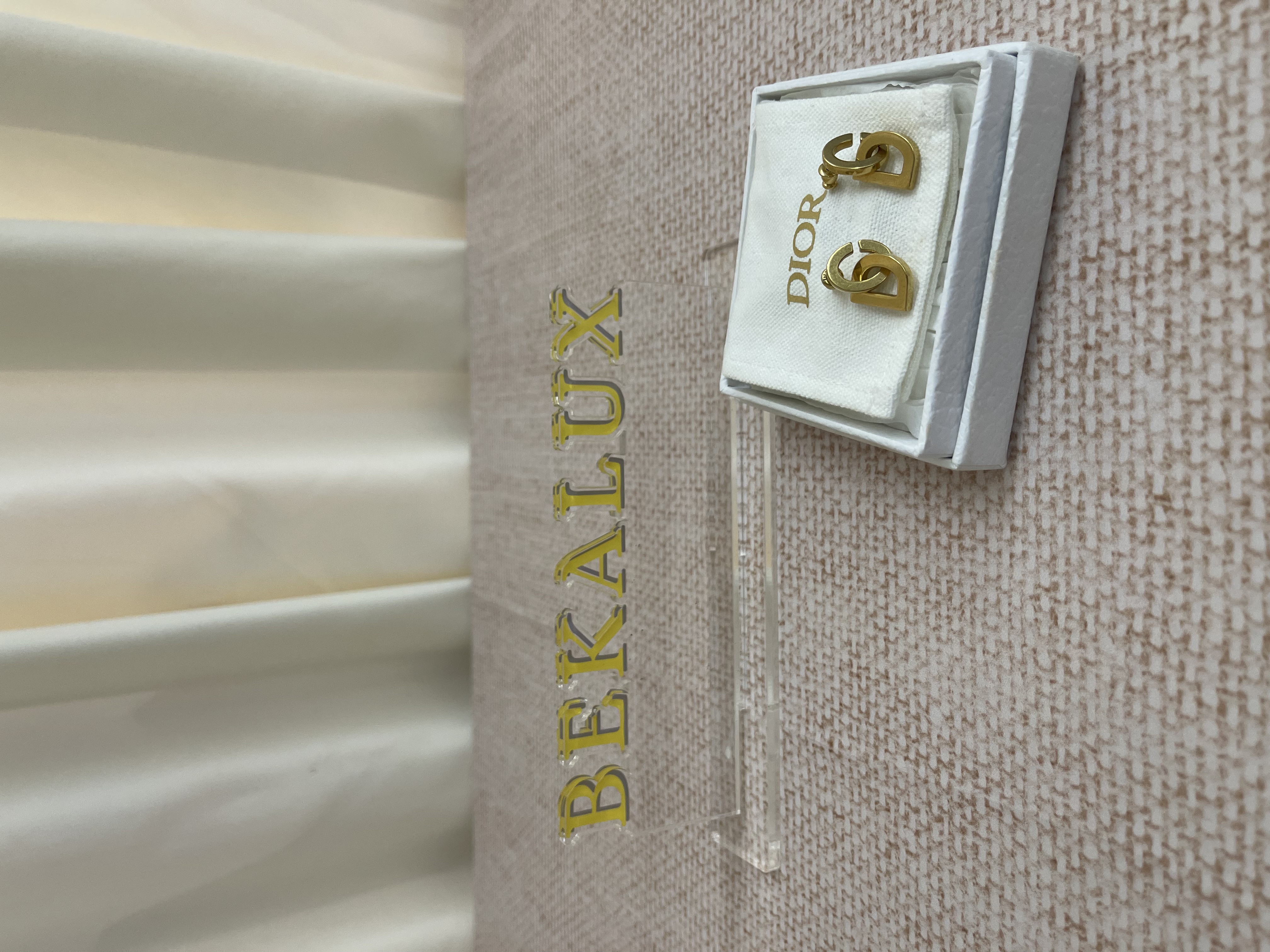 Pre-owned Dior earrings / Product Code: 26022810