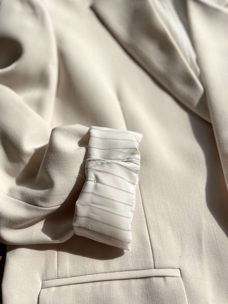 Atelier Relaxed Blazer (Ivory)