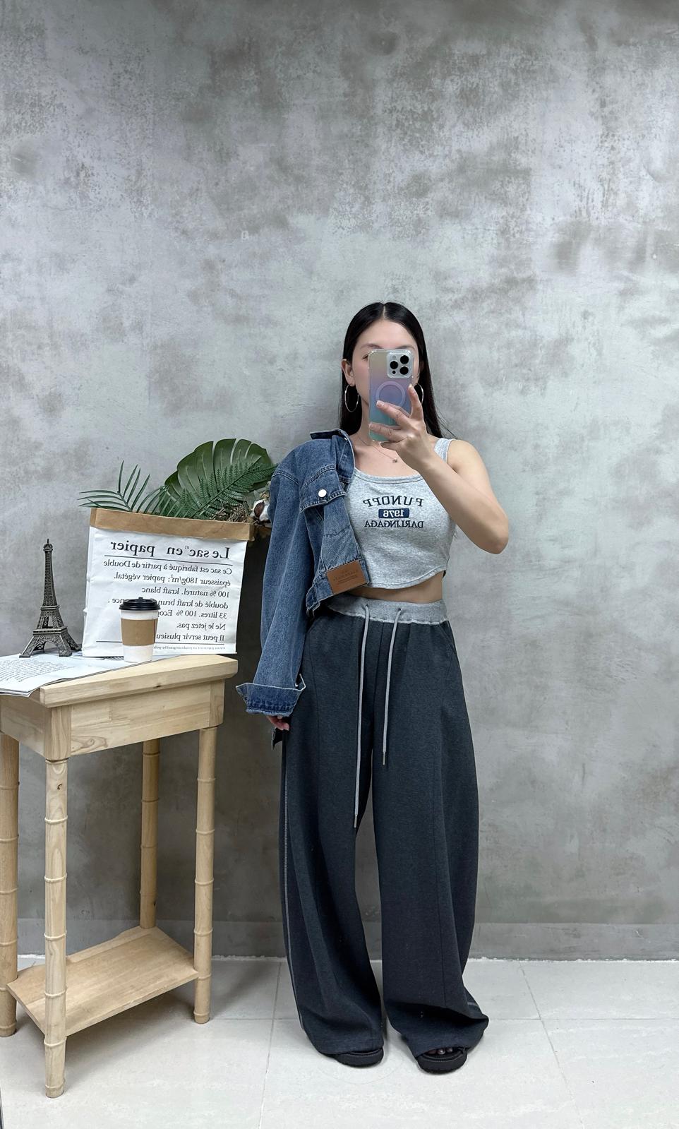 B01 刺繡字方領Bra top