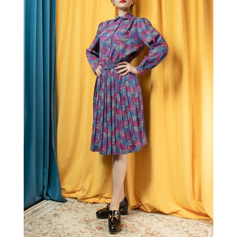 C.a. 1980s Schrader Sport Petites Made in Hong Kong Pleated ShirtDress (Mu101-18)