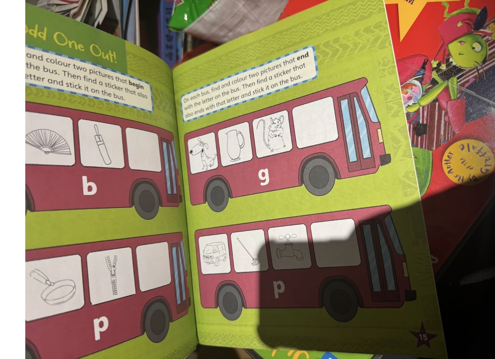 Oxford Phonics activity 共八冊 （每冊16頁）