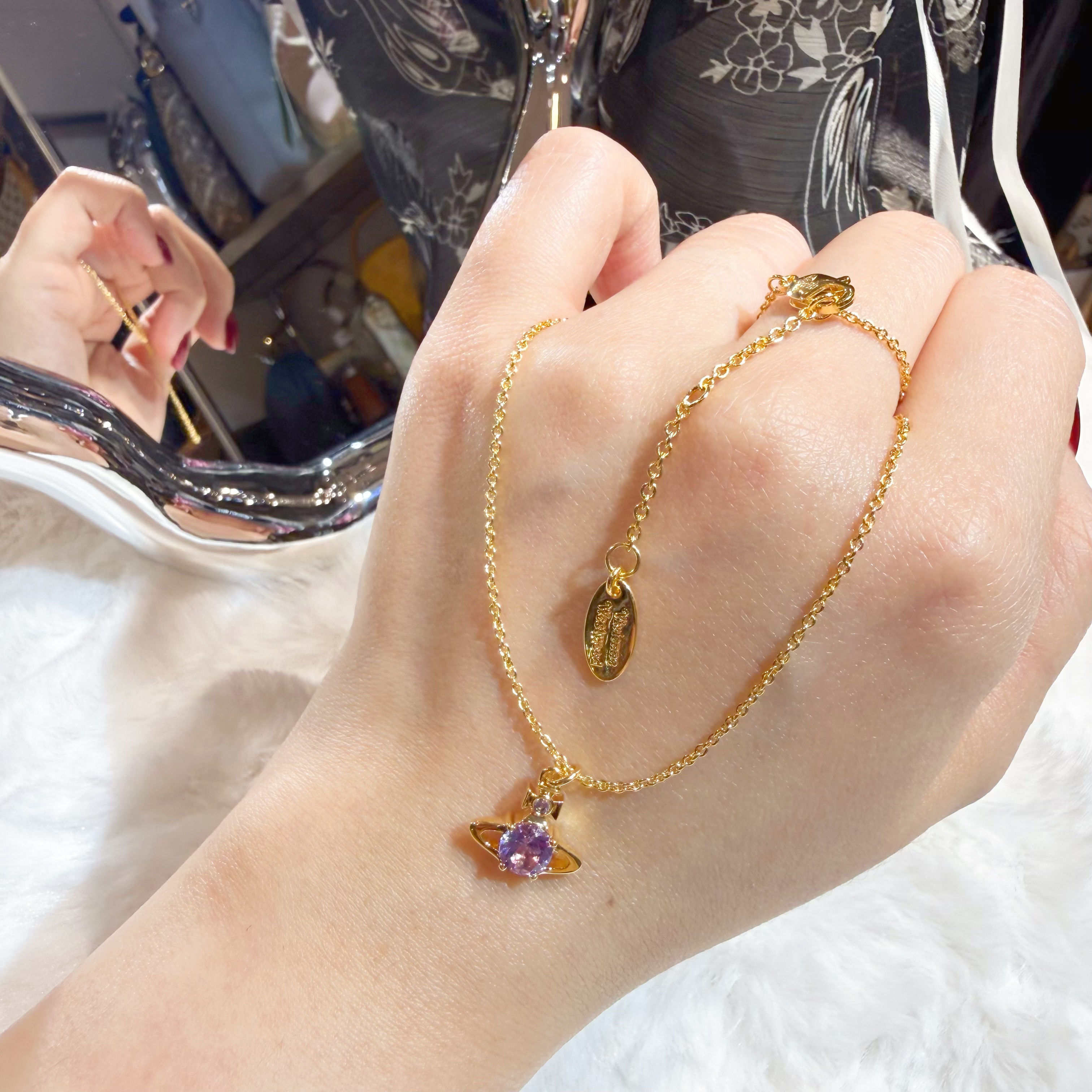 Vivienne Westwood Reina necklace purple/g