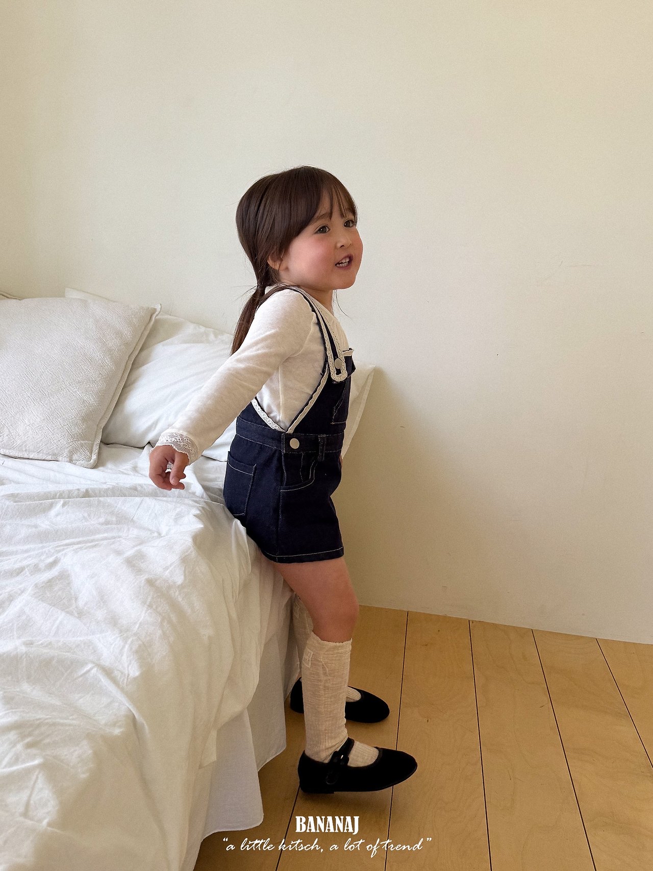 Bananaj | Lace Suspender Dress