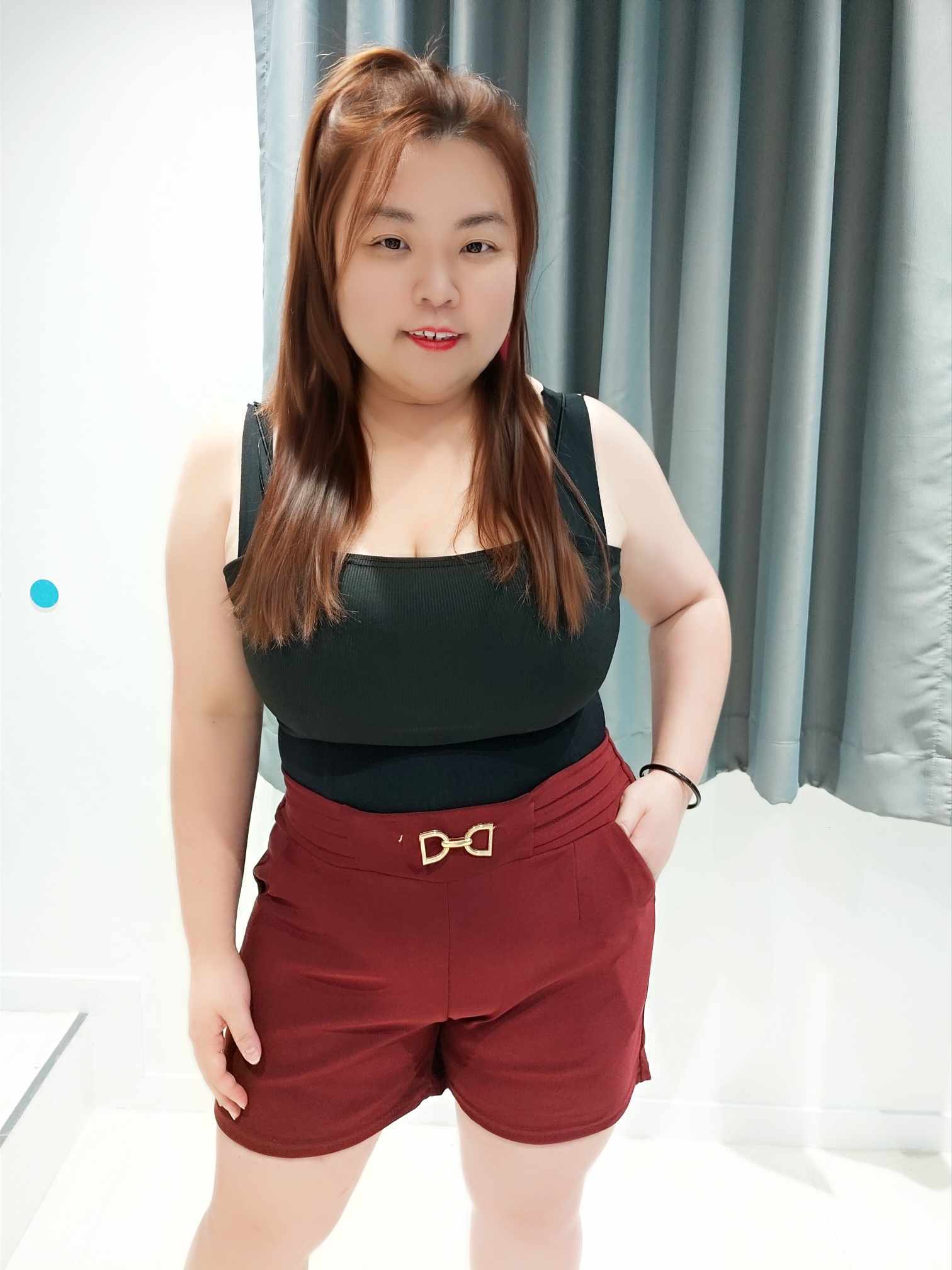 ENB06 PP03 配金属裤头设计短裤