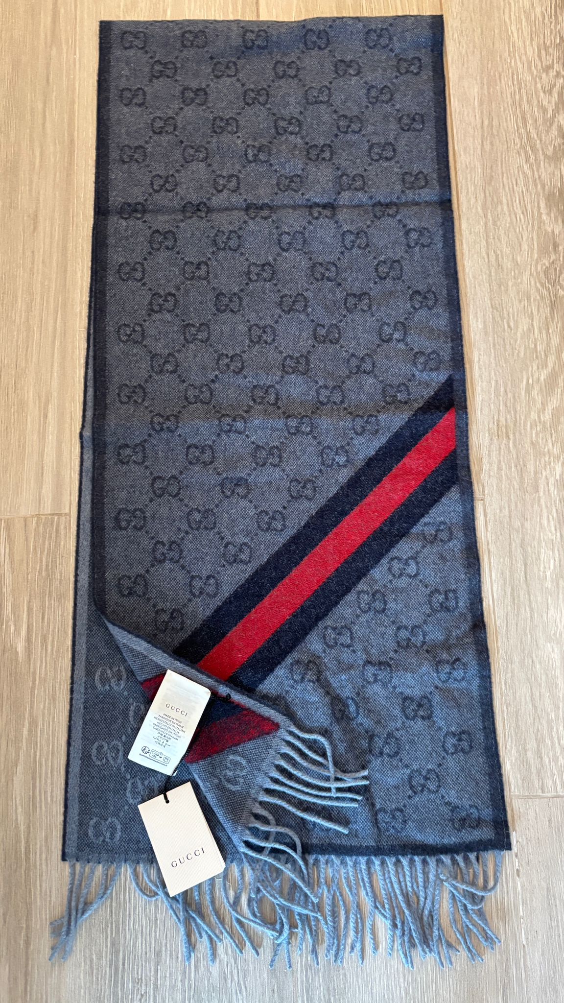 現貨 Gucci 經典條紋配GG圖案圍巾
