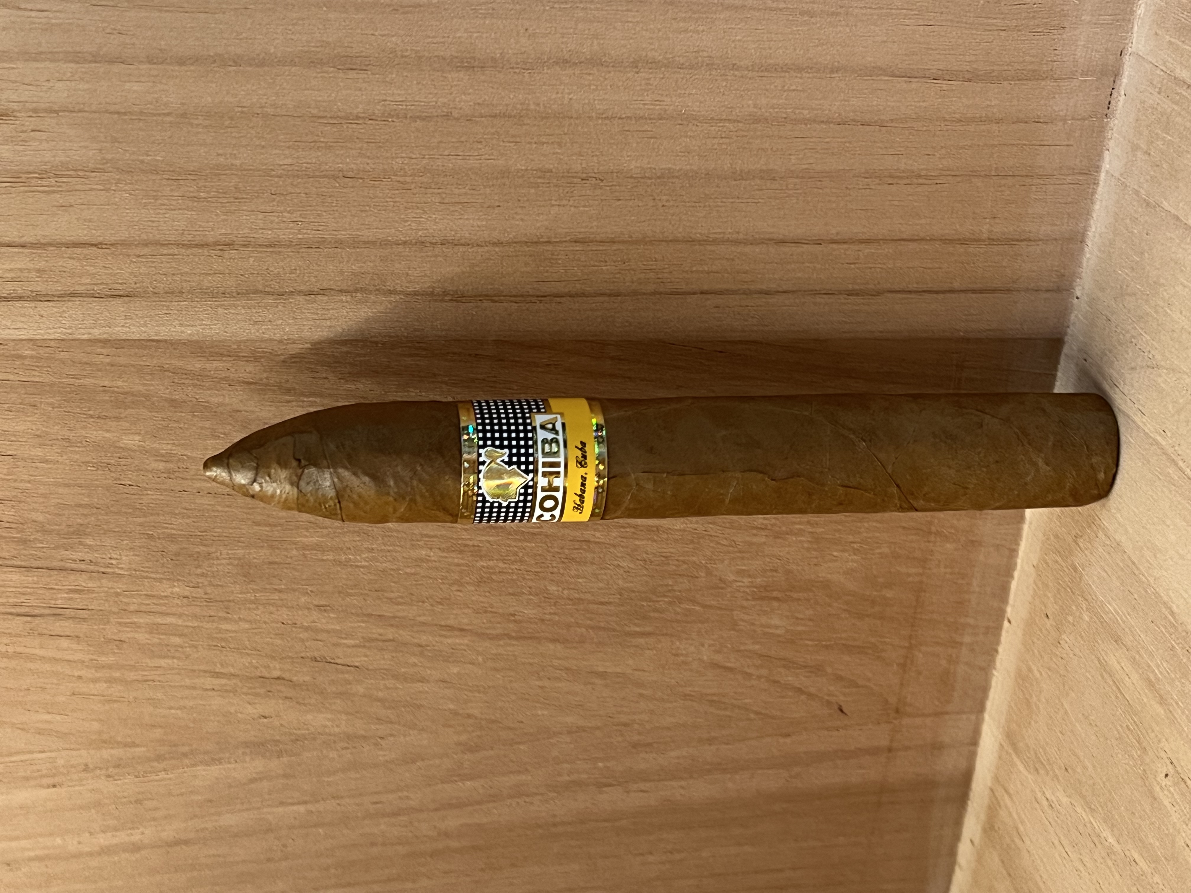 COHIBA高希霸 金字塔 （單支） 