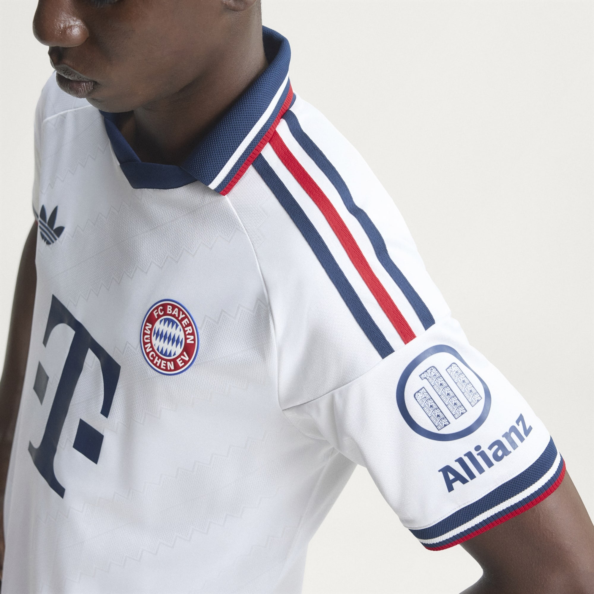 Adidas Bayern Munich 拜仁慕尼黑 2026-27 作客球員版球衣 (可加印字) JZ3070