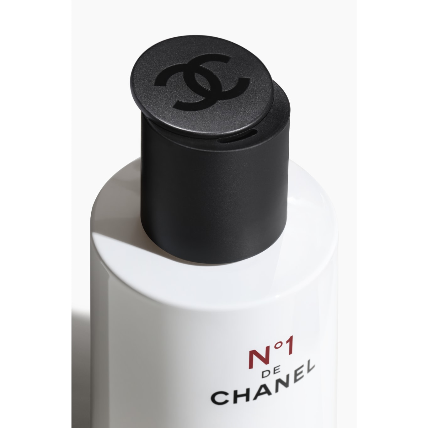 Chanel (香奈兒) 一號紅山茶花柔膚水（N°1 De Chanel Revitalizing Lotion）150ml 正裝