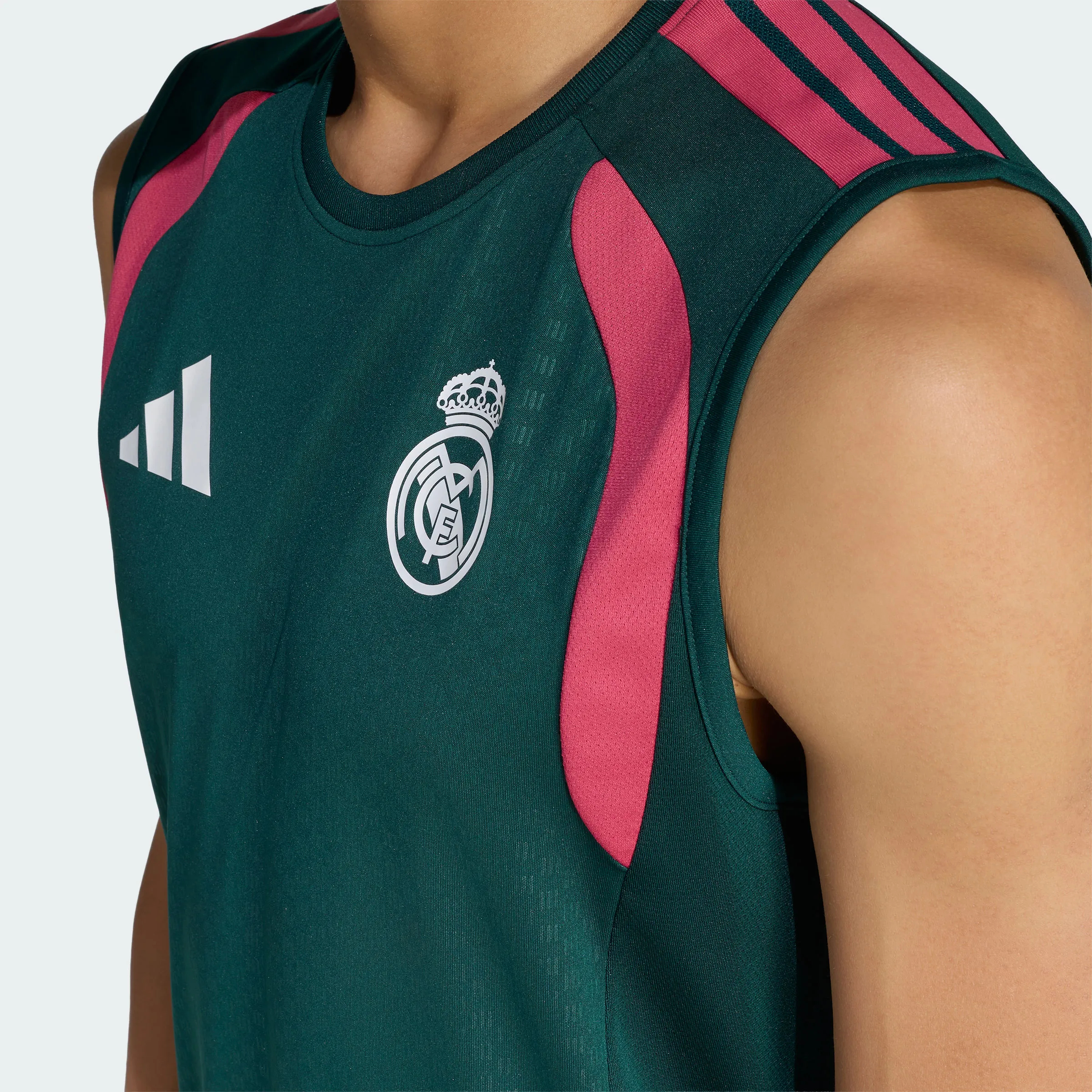 Adidas Real Madrid 皇家馬德里 2026-27 Tiro26 無袖訓練球衣 KB6337
