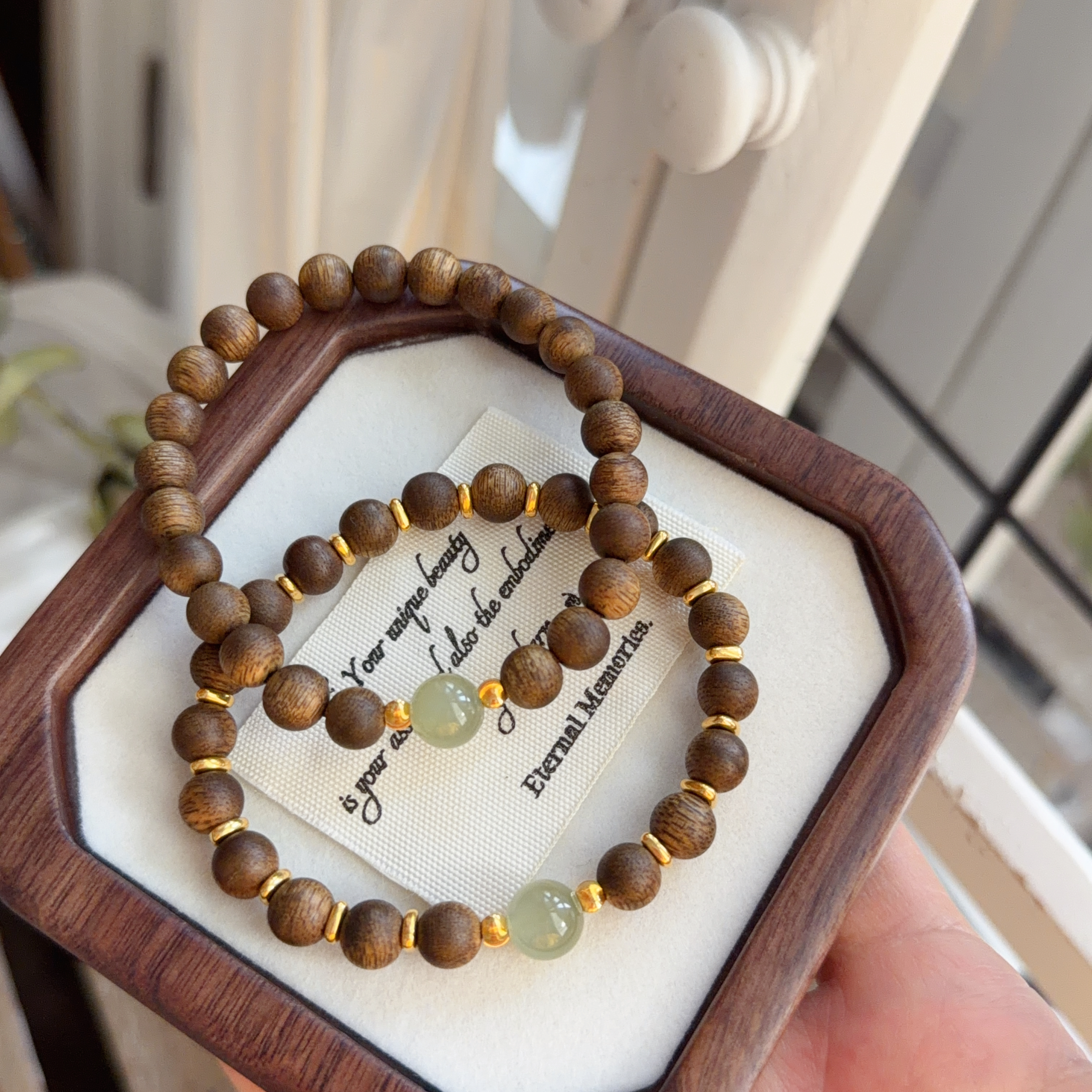 999足金襯6mm越南沉香手串