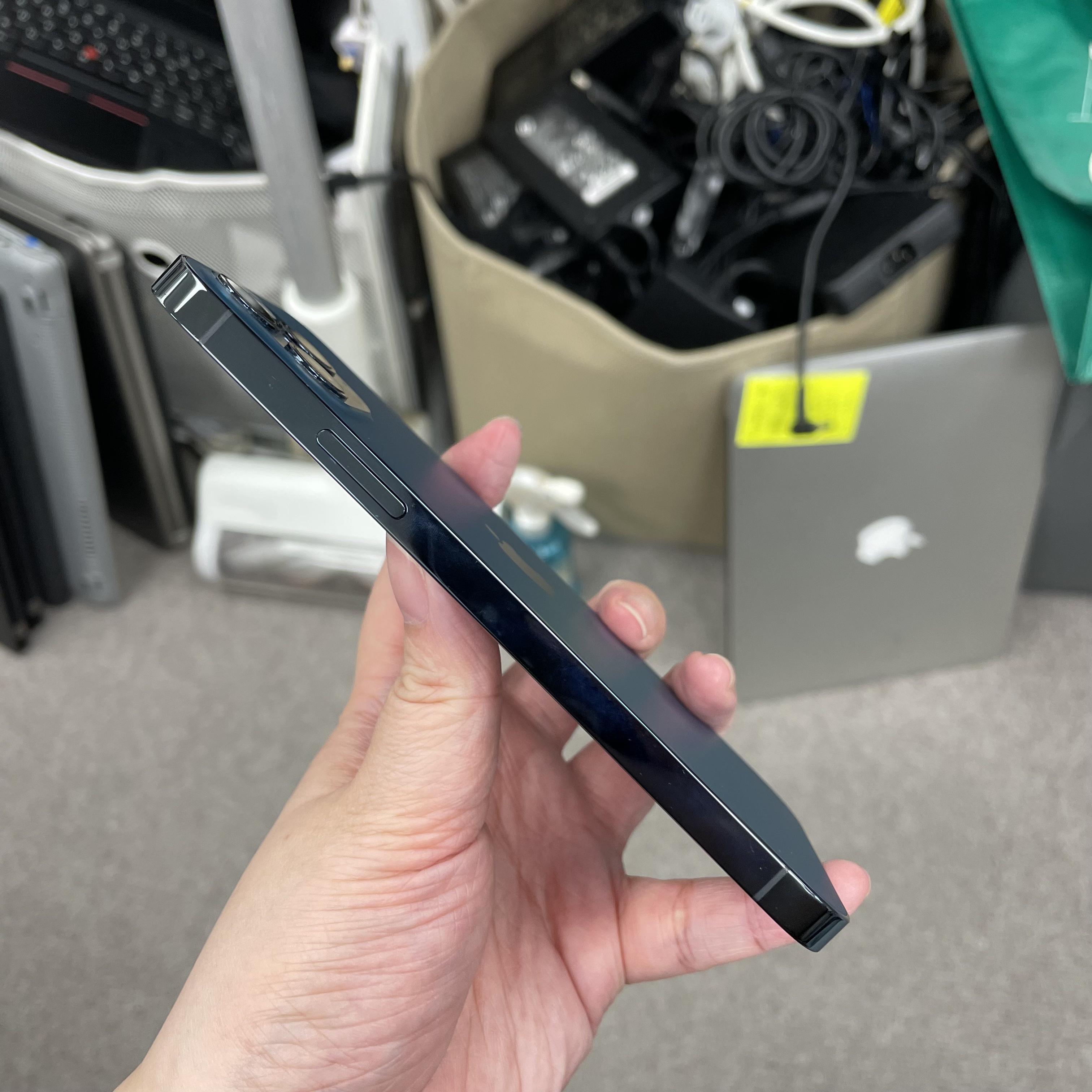 *5890 12 pro 勁靚機 256GB 電100 藍色 black