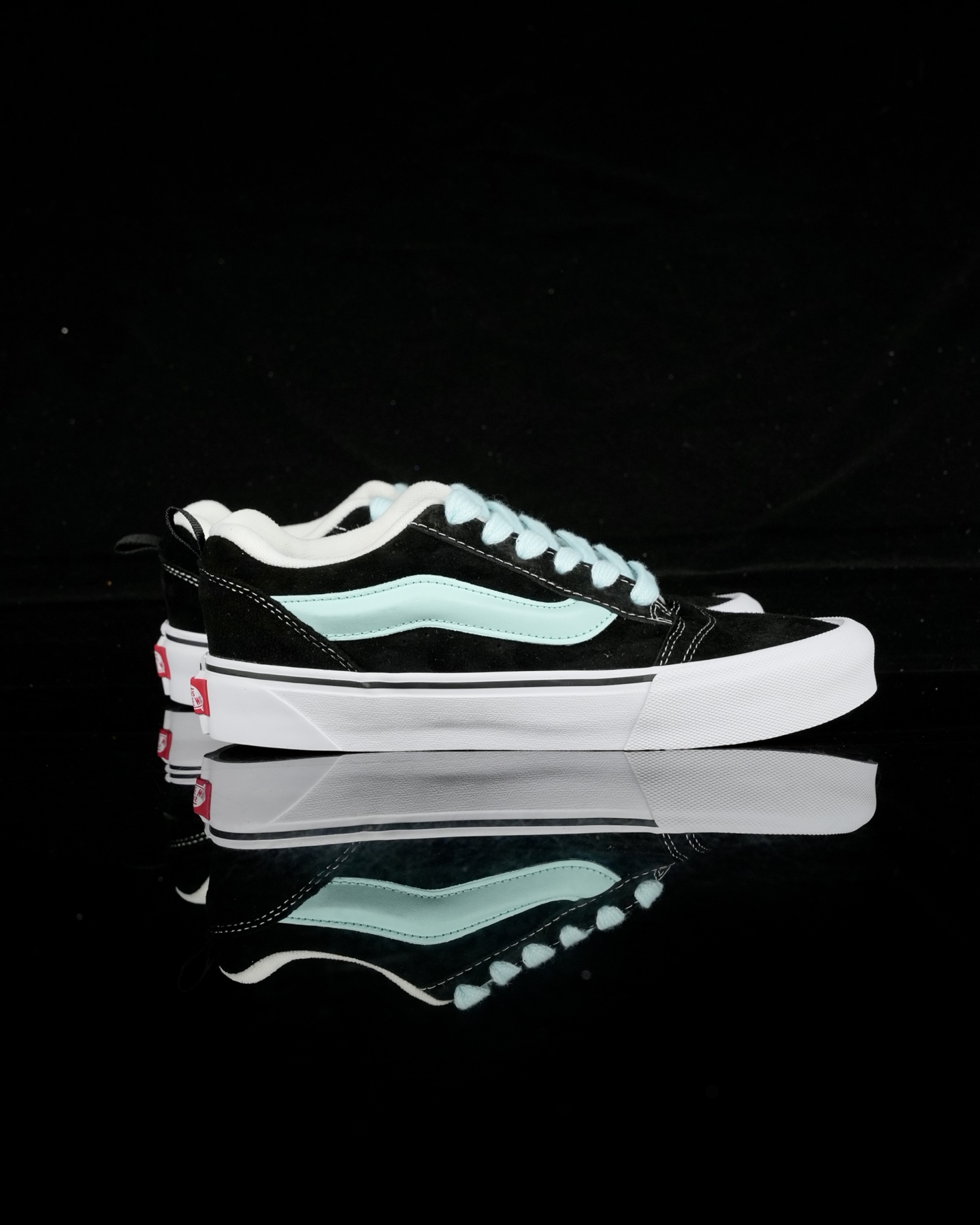 Vans Knu Skool