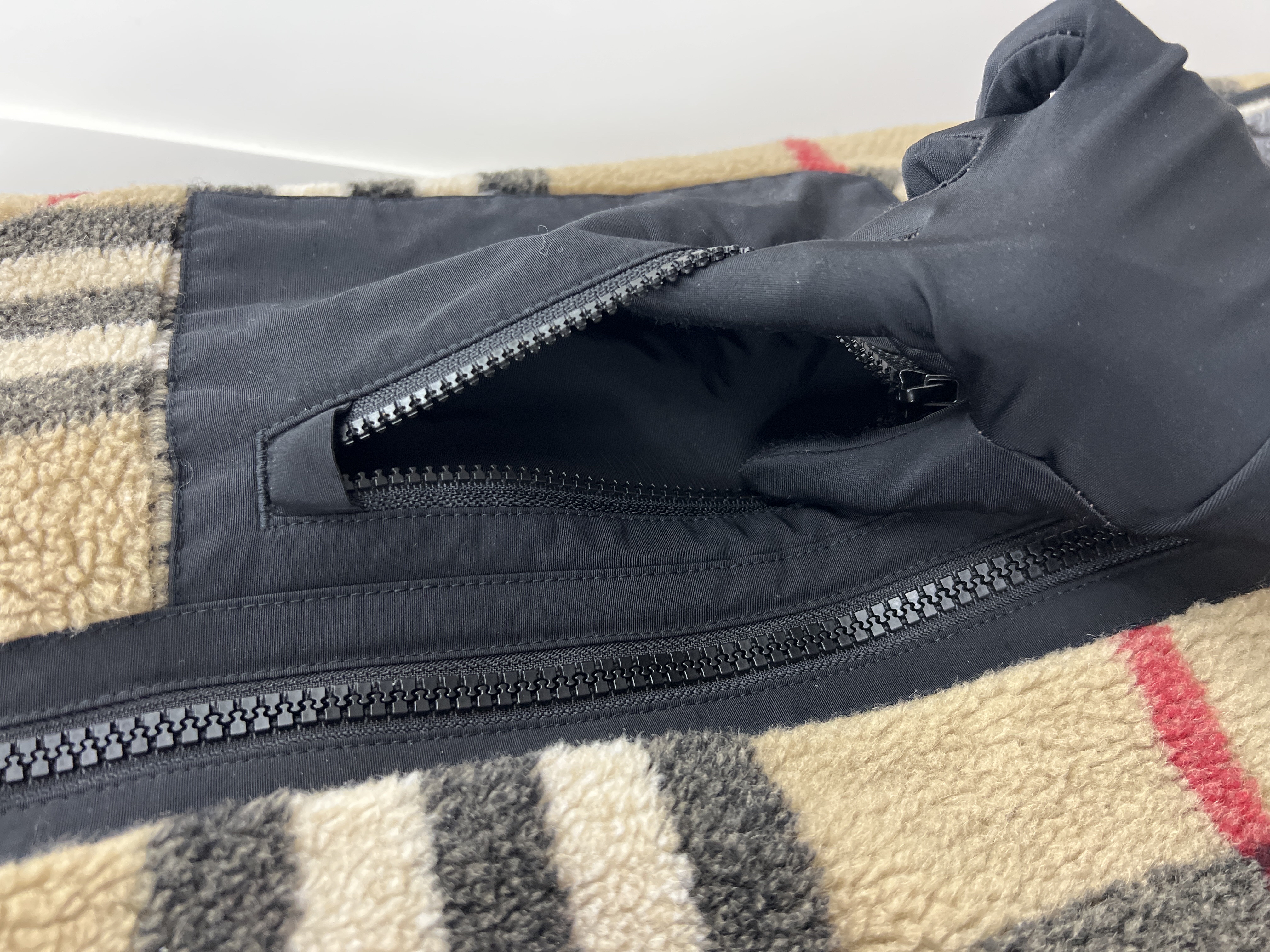 Pre-owned Burberry Jacket/ Product Code: 26030209