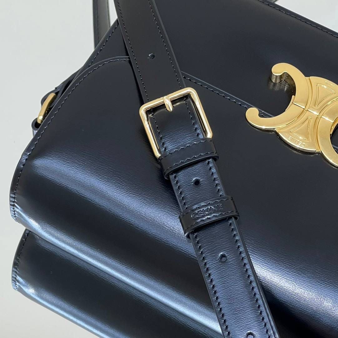 🔥大货实拍图 𝗖𝗘𝗟𝗜𝗡𝗘 ♥ 𝗧𝗥𝗜𝗢𝗠𝗣𝗛𝗘凯旋门BOX 型号：187363 尺寸：22*16.5*7cm