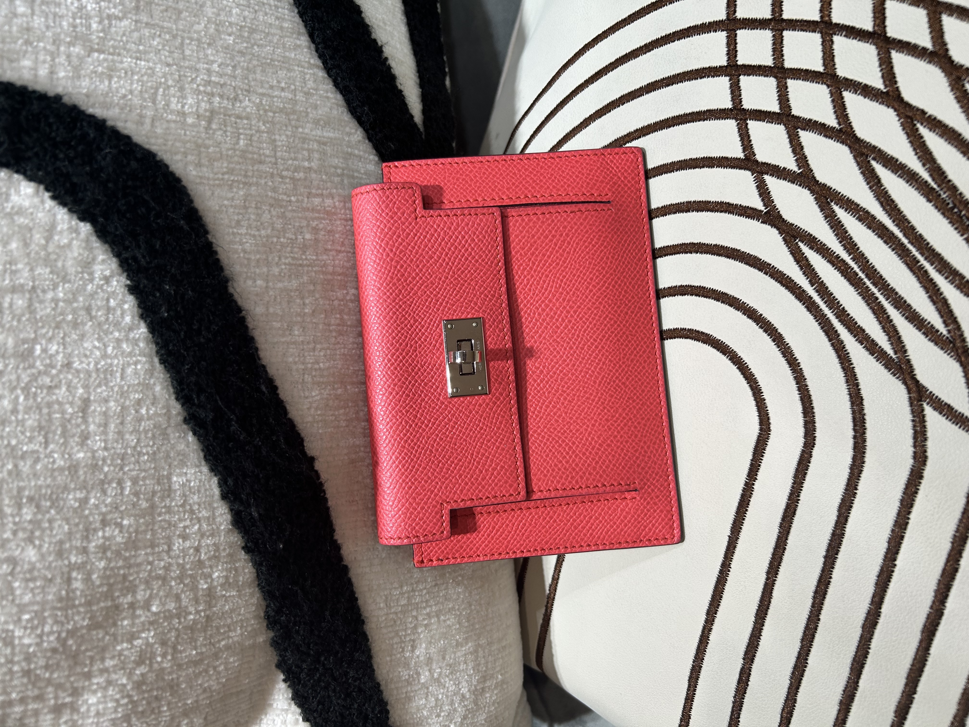 Hermes Kelly Pocket Stamp T 銀扣100%Authentic,98%new