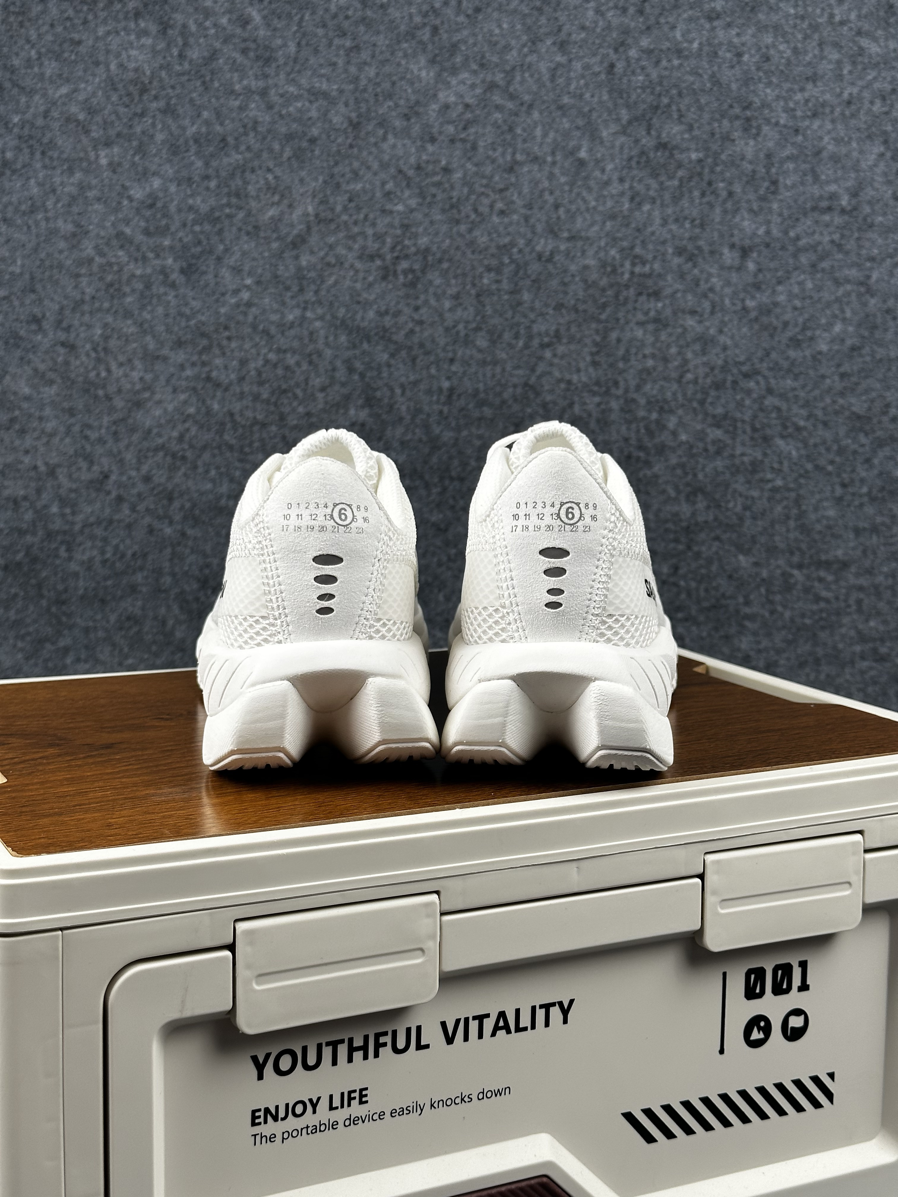 MM6 Maison Margiela X Salomon Spectur 2  