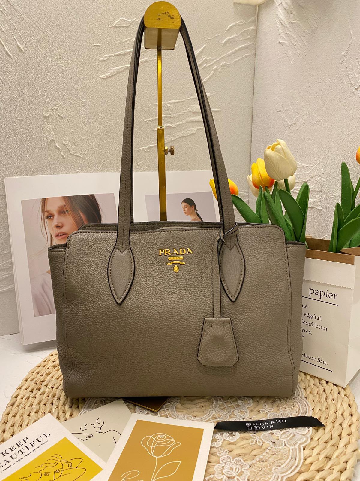 Prada Vitello Daino Tote Bag(Argilla)