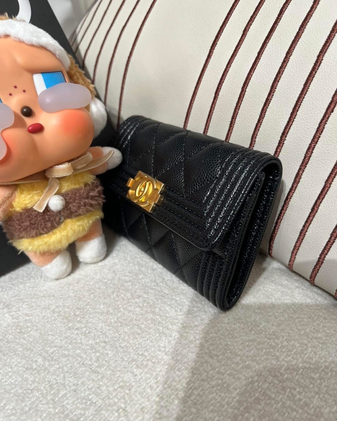 Chanel boy card holder 黑色荔枝牛皮 100%Authentic,99%New ✅chip✅塵袋✅盒