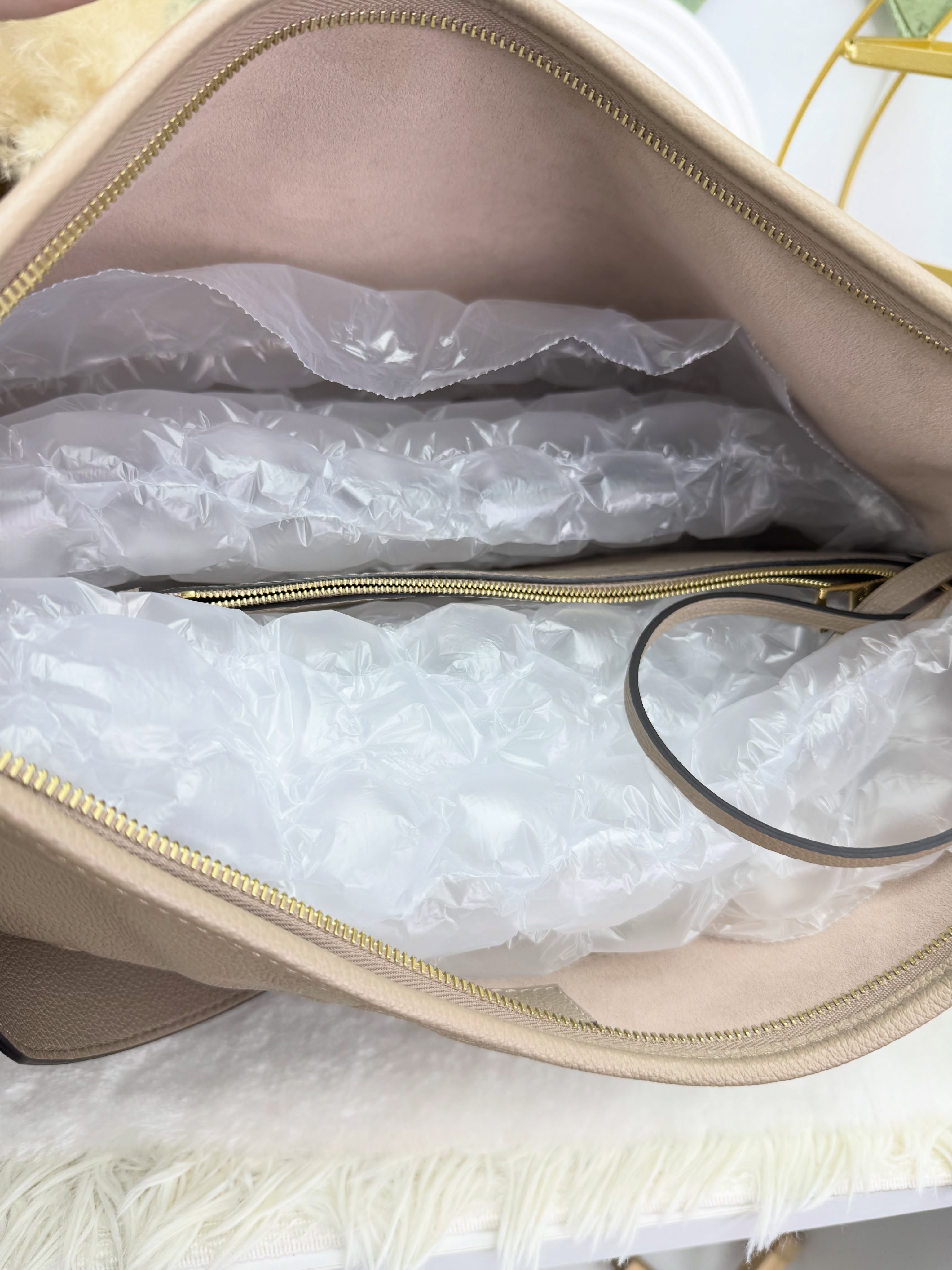 LV💼PRE OWNED 🛍️Carryall大象灰 大size 晶片款 有塵袋 🖤