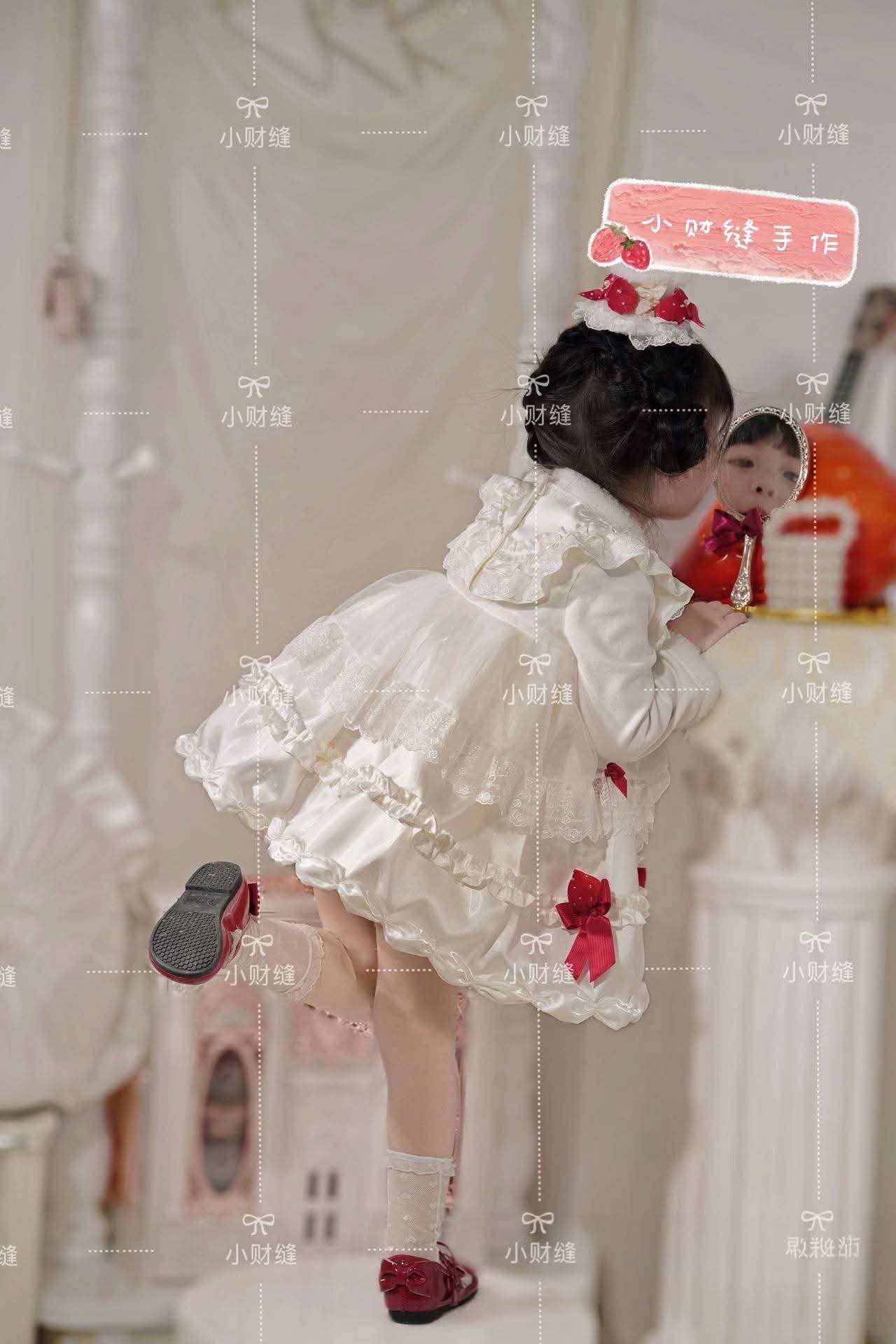 小财缝手作  「奶油草莓🍓蛋糕」