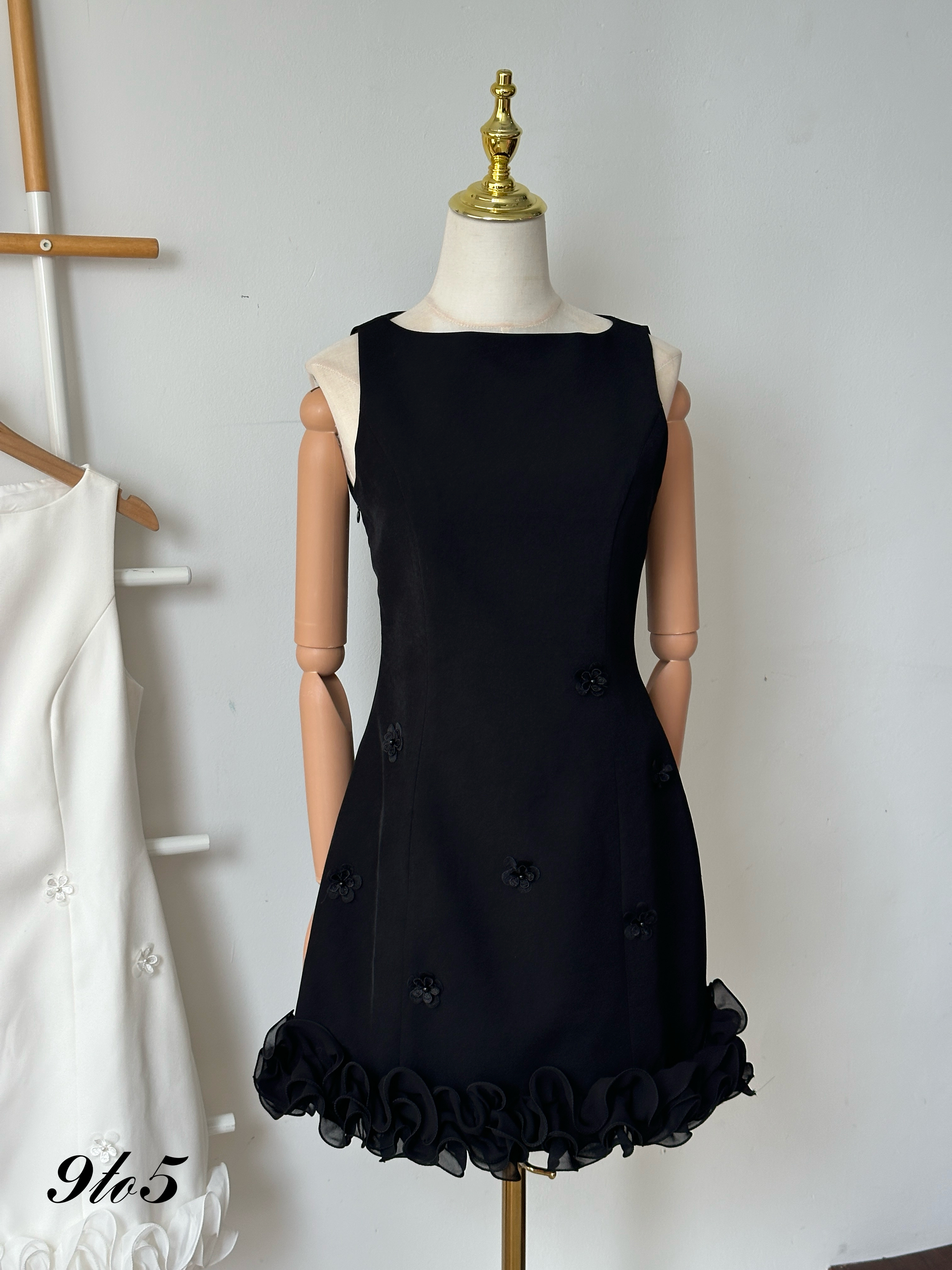 D2326 Sleeveless Floral Dress - 3 Colors