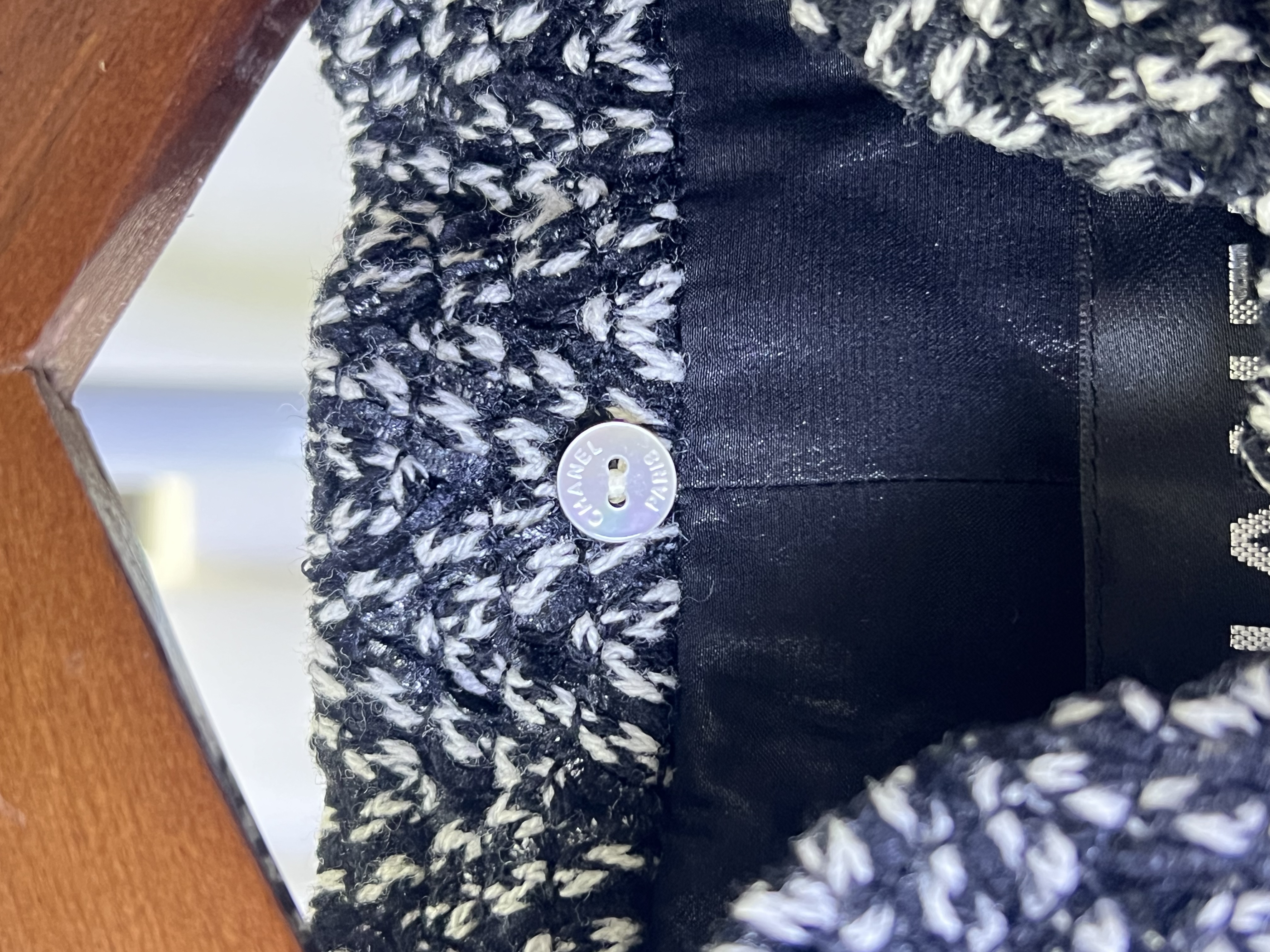  Pre-Owned Chanel Zigzag Trim Tweed Jacket / Product Code: 26041918