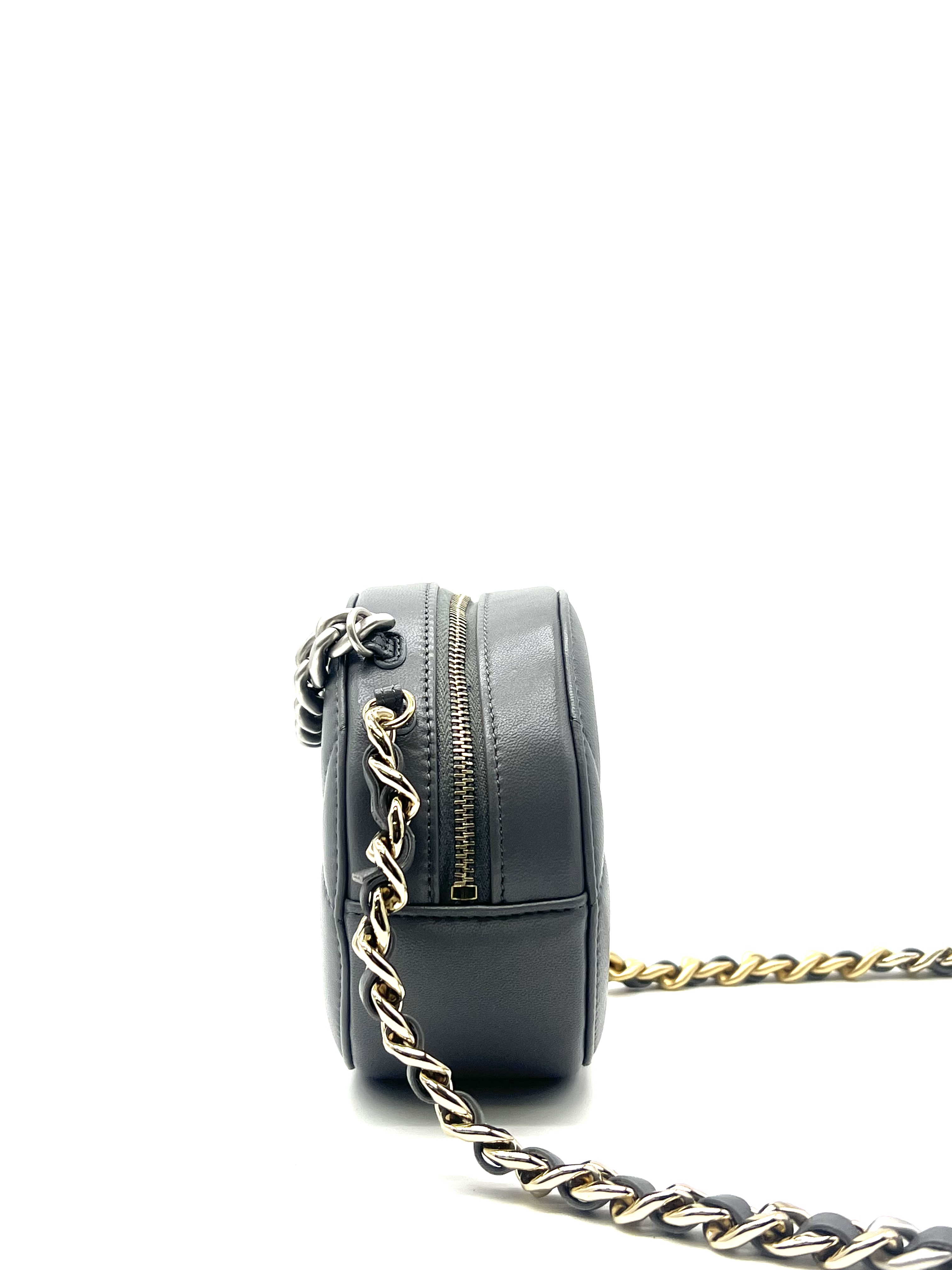 Pre-Owned CHANEL 19 / Product Code: 26051709