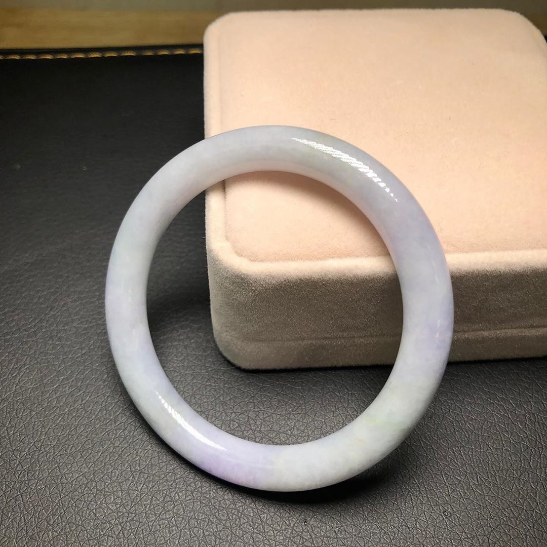 淡桃花春圓條鐲 55.8mm (有裂)