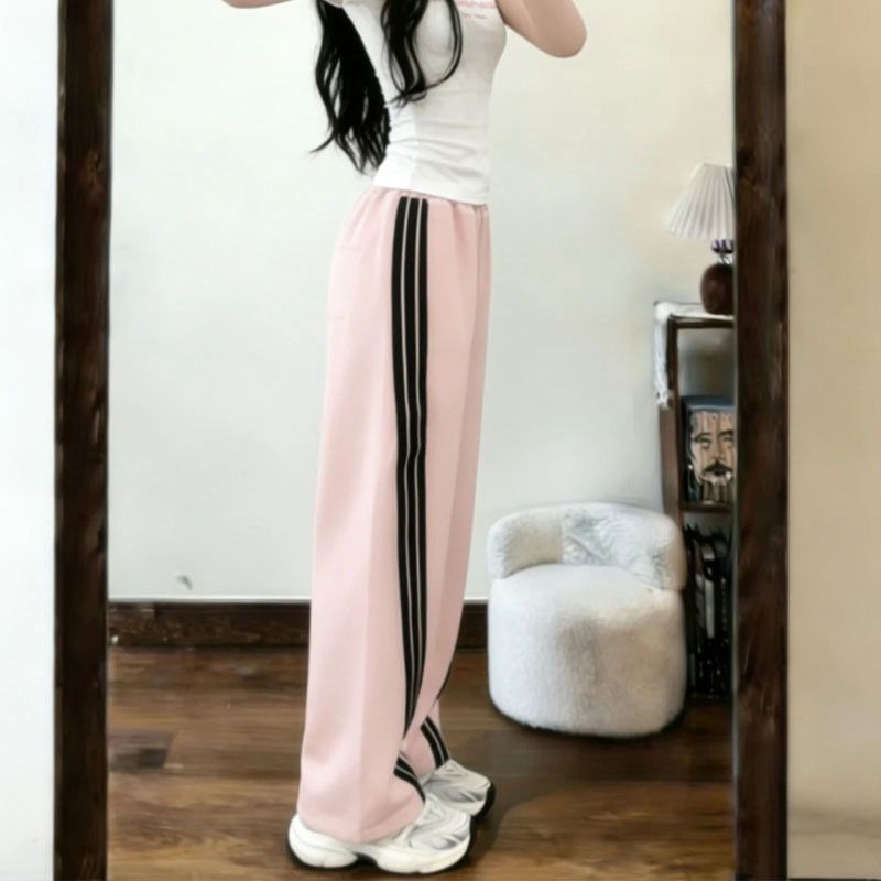 Adidas #KB7602$210條。