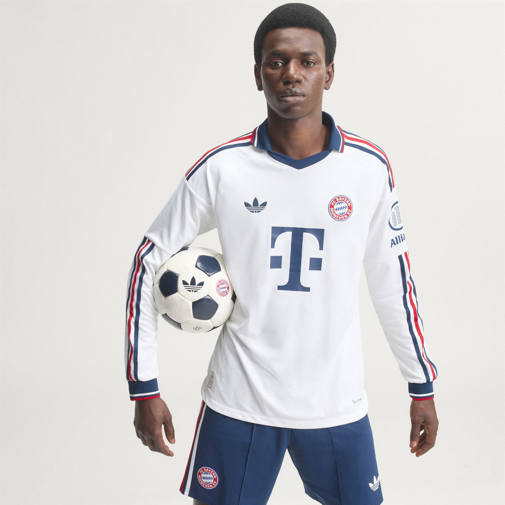 Adidas Bayern Munich 拜仁慕尼黑 2026-27 作客長袖球員版球衣 (可加印字) KE8583