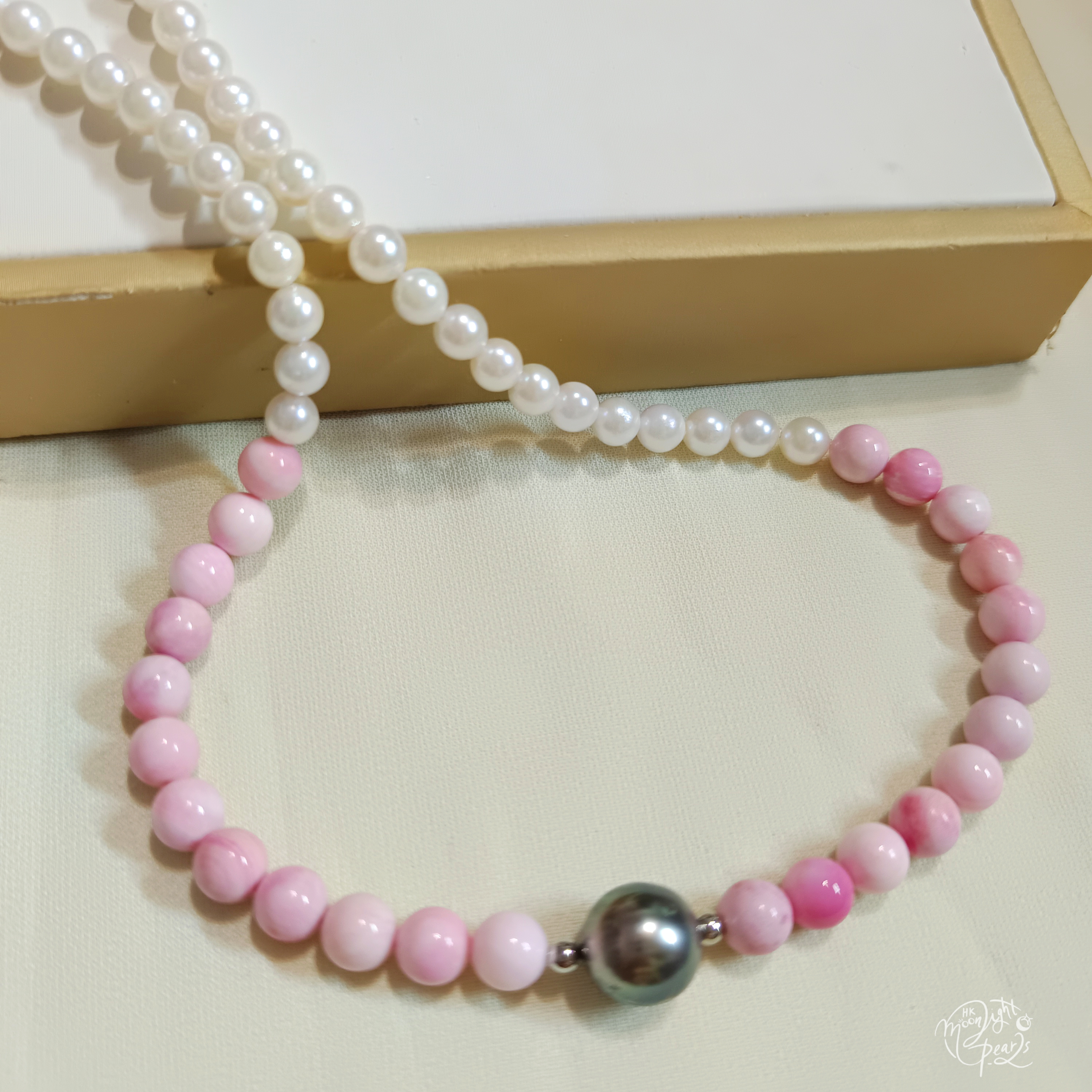 正圓極強光日本akoya海水珍珠+女王貝+大溪地海水珍珠日式不繡鋼扣項鍊