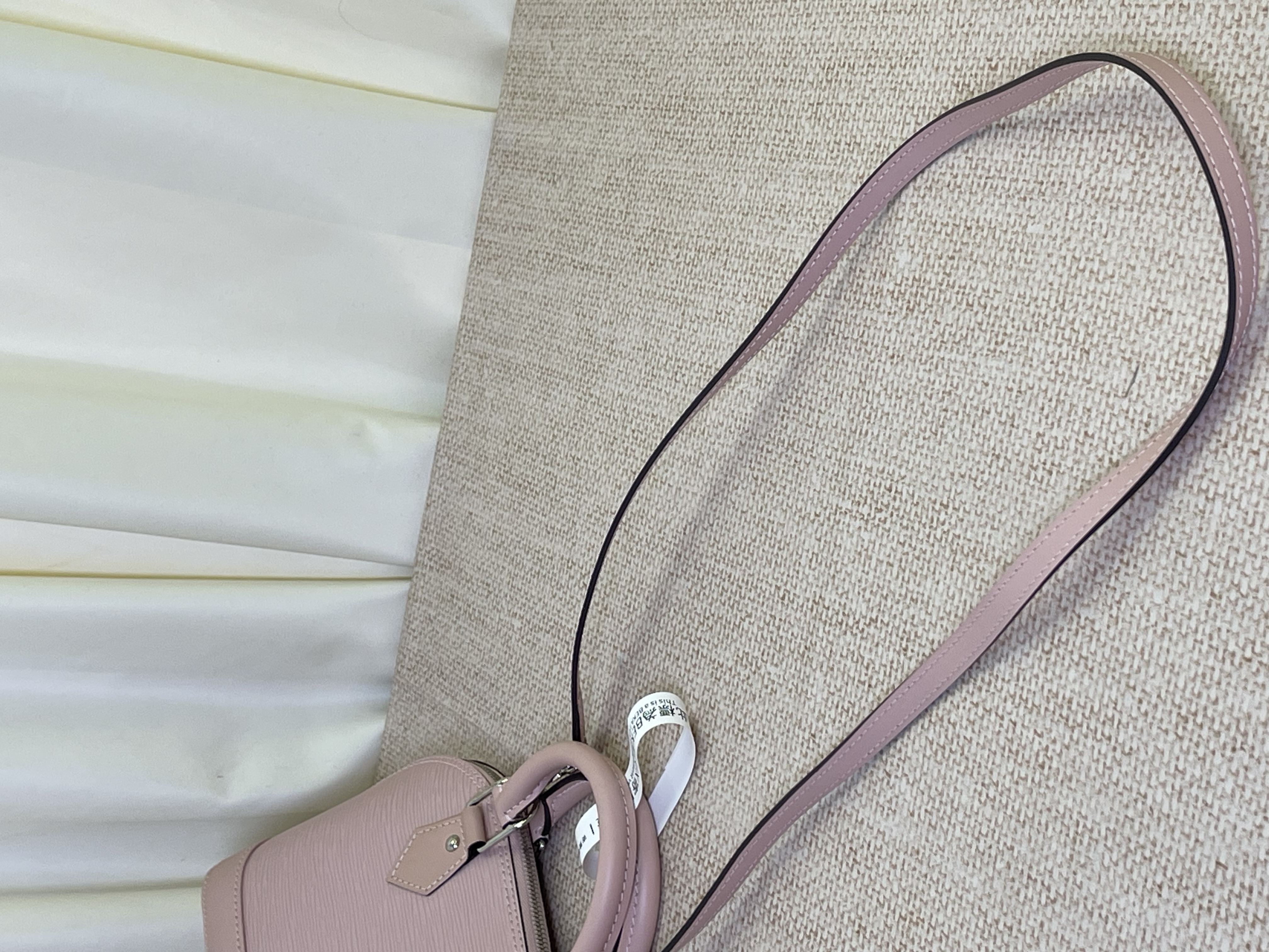 Pre owned Louis Vuitton Epi Alma BB / Product Code: 26031103