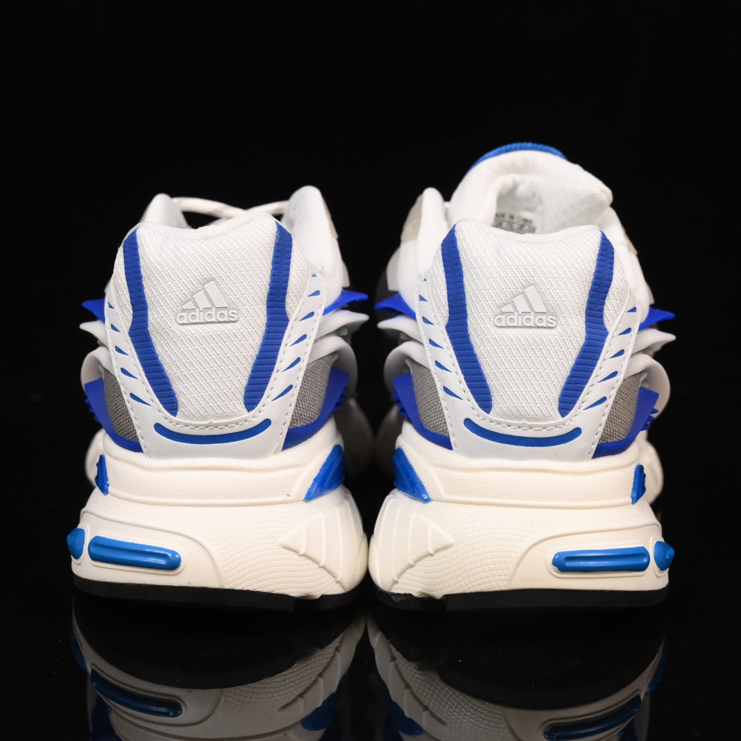 Pharrell Williams x Adidas Adistar Jellyfish 