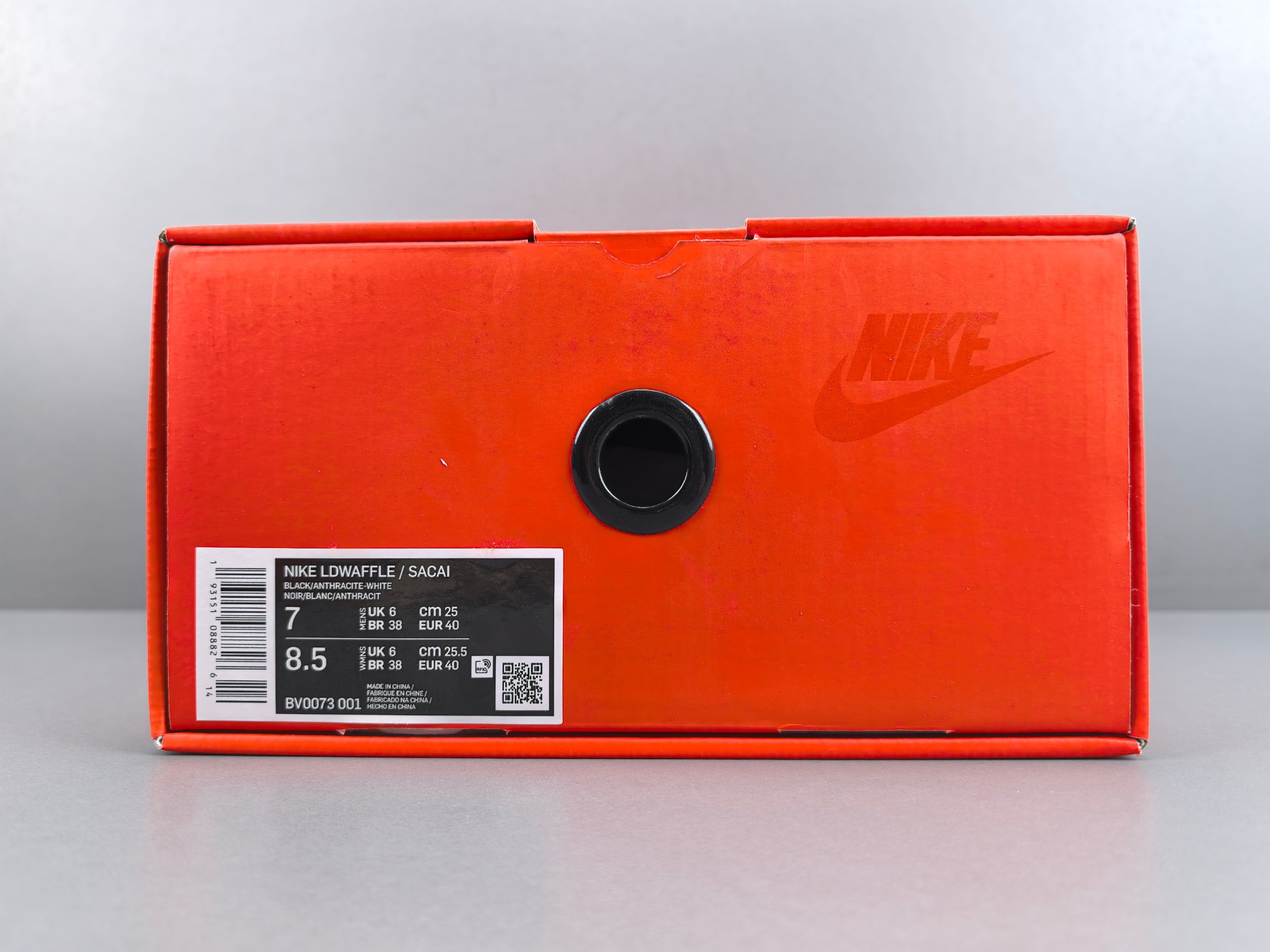 Nike LDWaffle x Sacai "Black Anthracite" BV0073-001