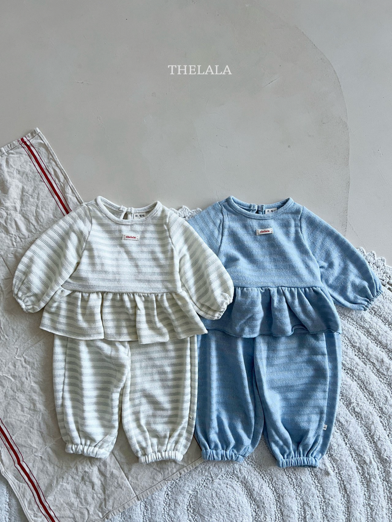 🌸預訂 韓國直送🌸🇰🇷THELALA兩色標籤閃亮條紋荷葉邊上下套裝