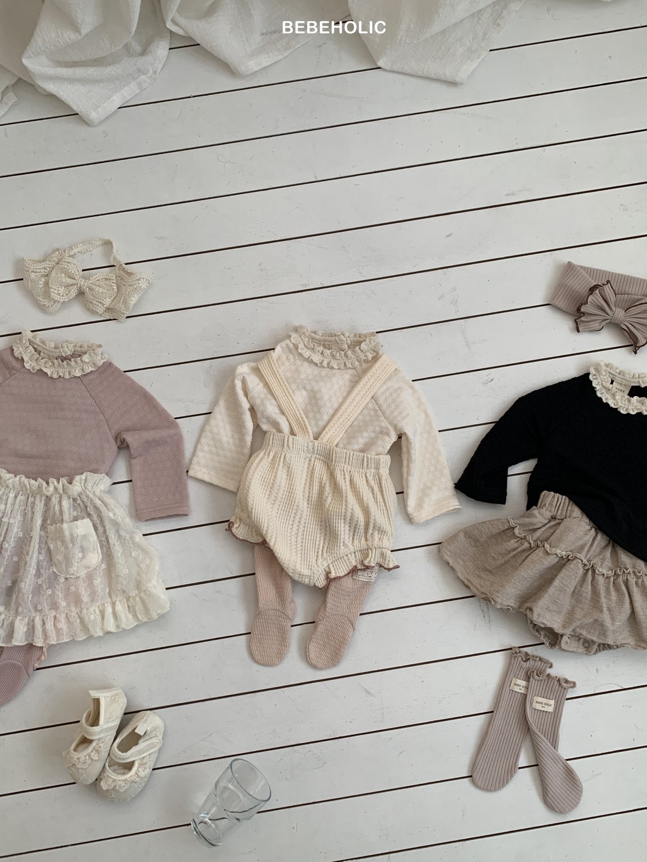 🌸預訂 韓國直送🌸🇰🇷BEBEHOLIC三色提花蕾絲花邊領長袖上衣